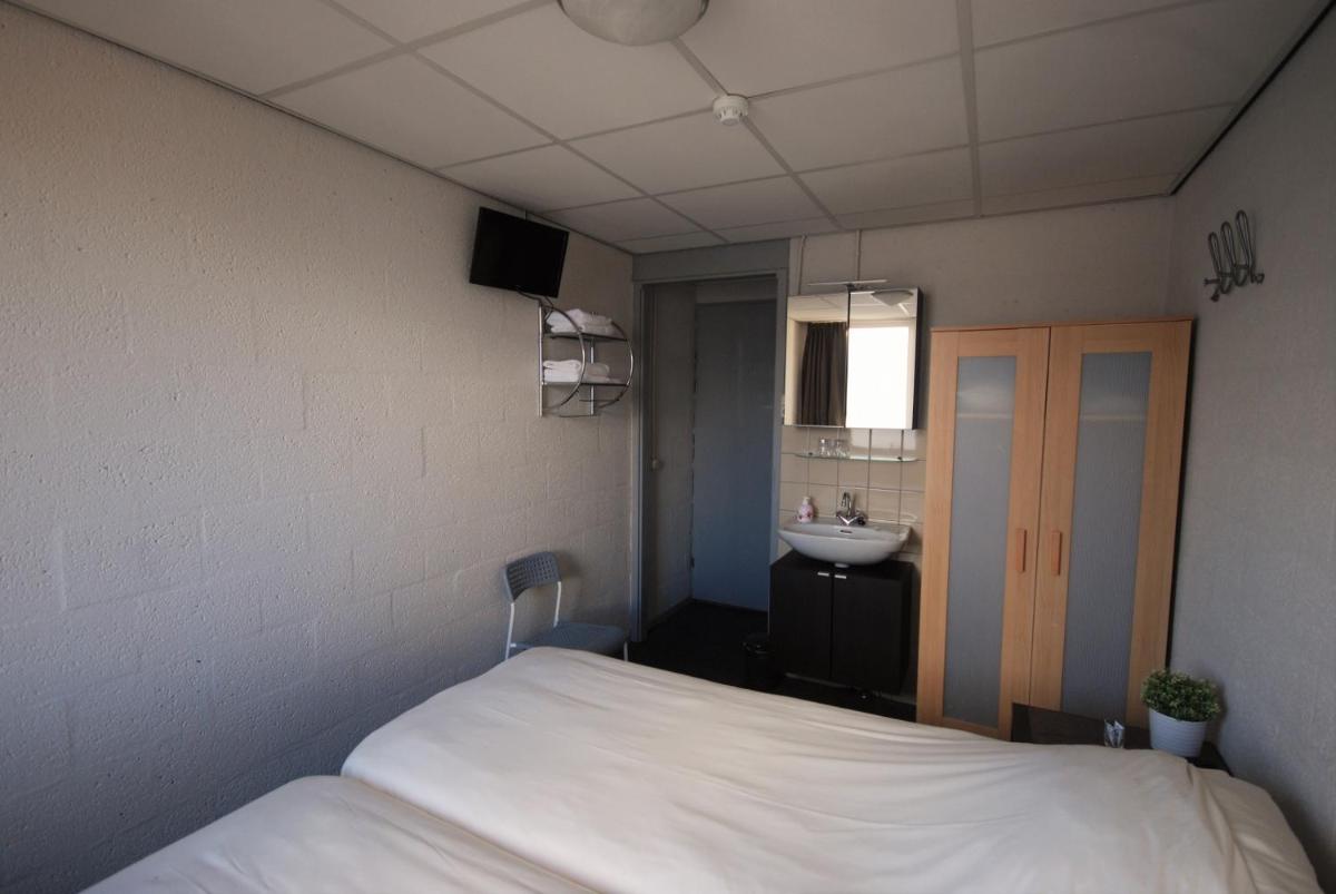 Double Room with Lake View photo 3