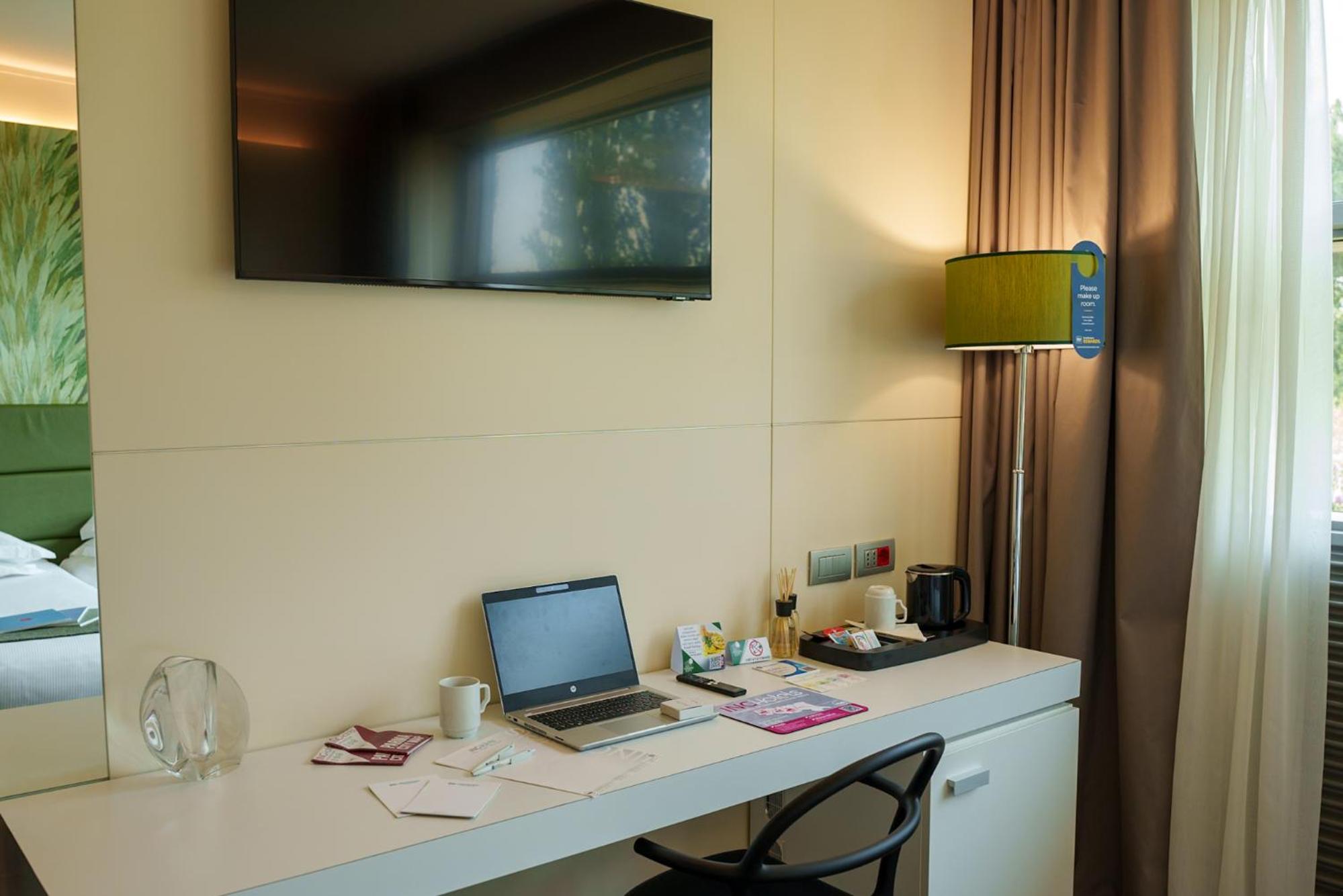Standard Twin Room - Non-Smoking - Photo 3