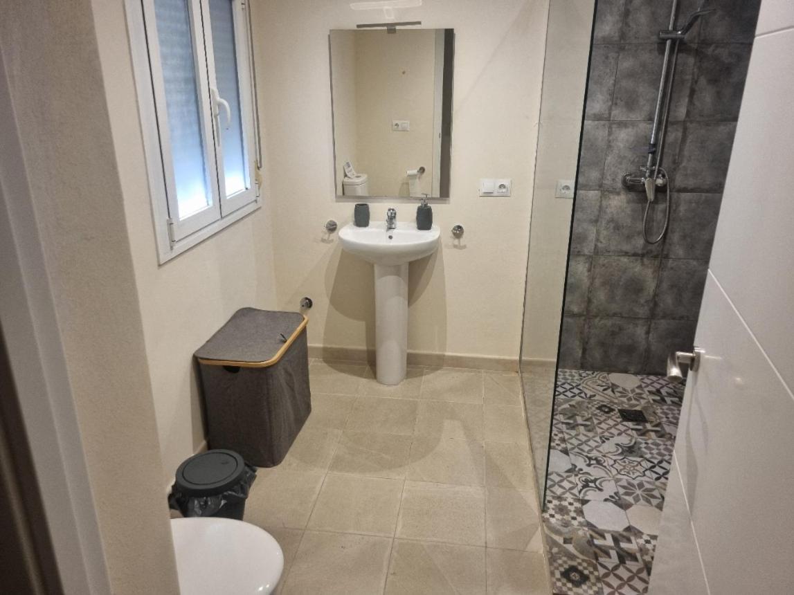 Three-Bedroom House photo 2
