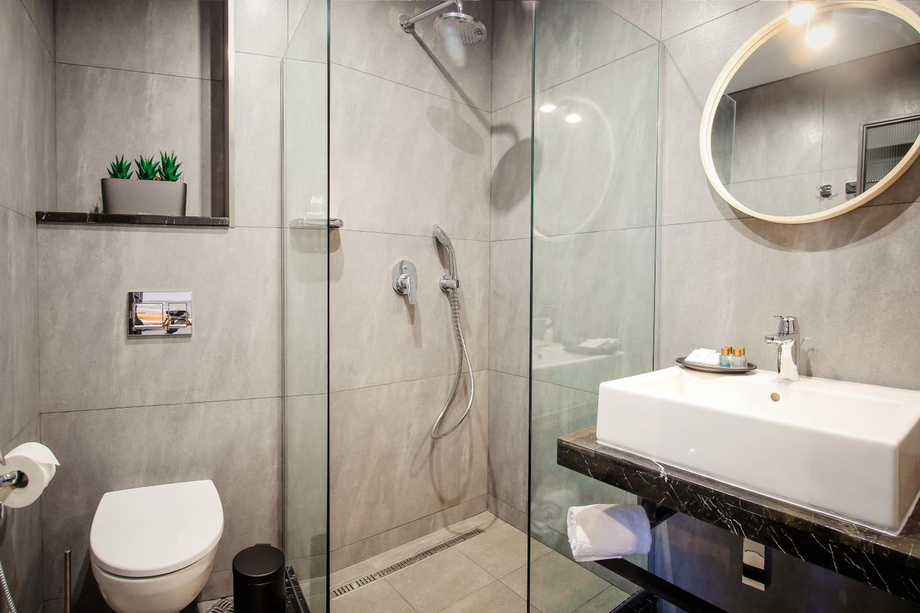 Standard Double Room - Photo 3