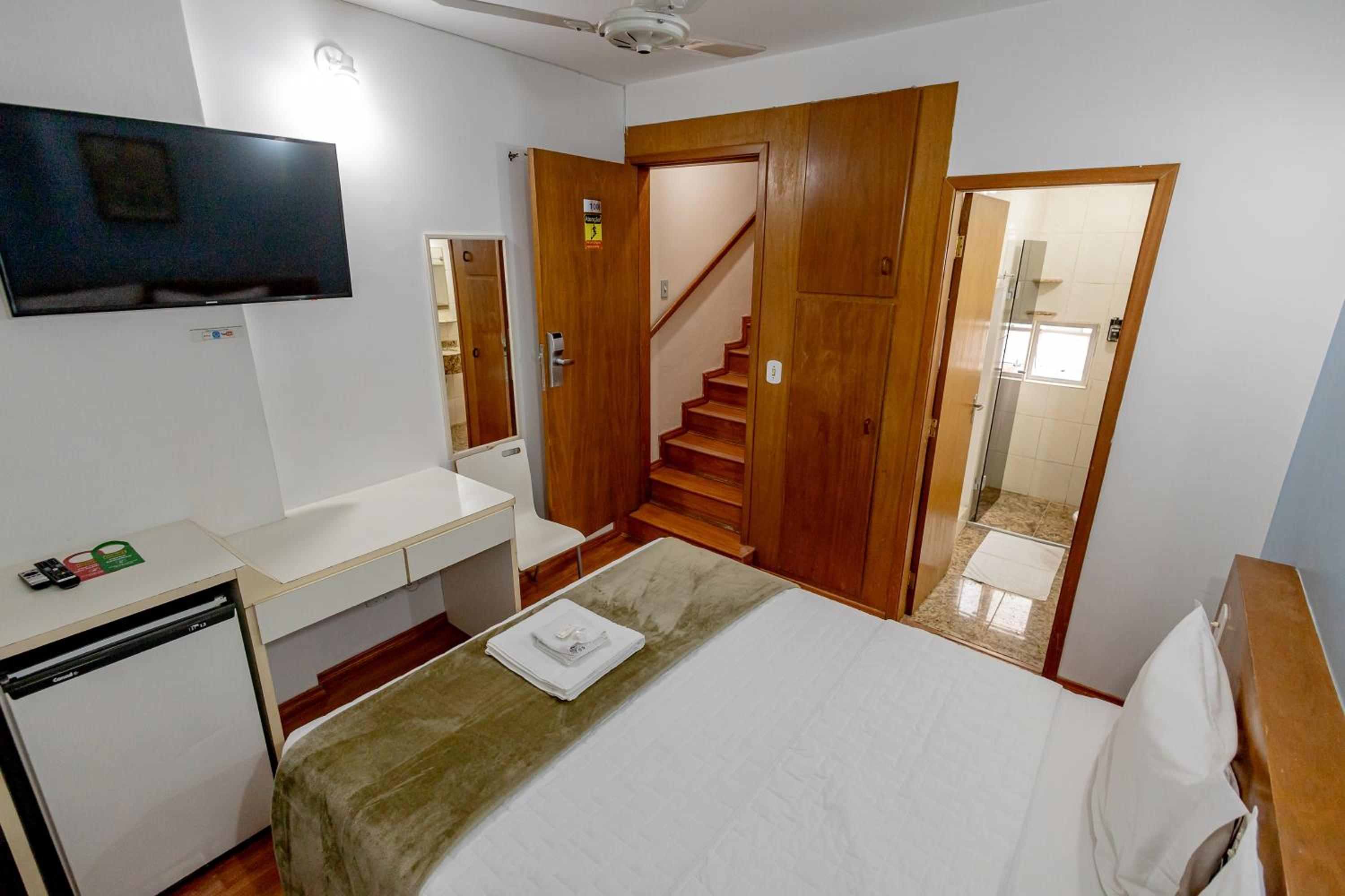 Standard Double Room photo 2