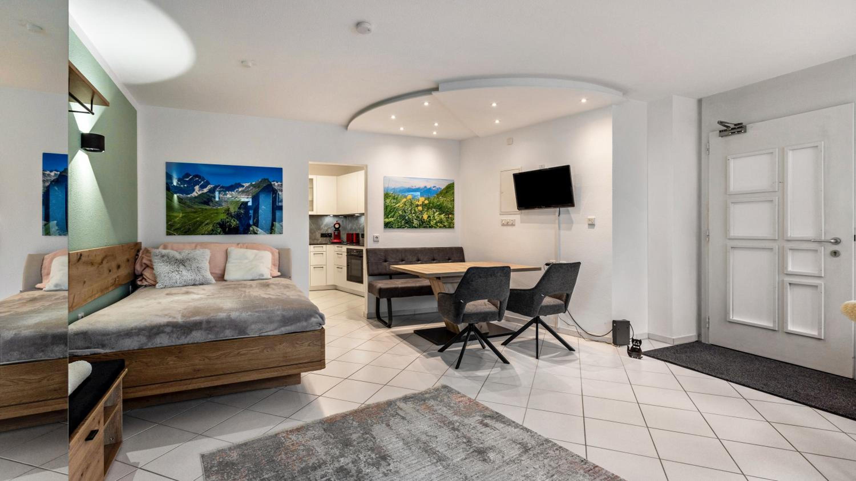 One-Bedroom Apartment with Garden View photo 1