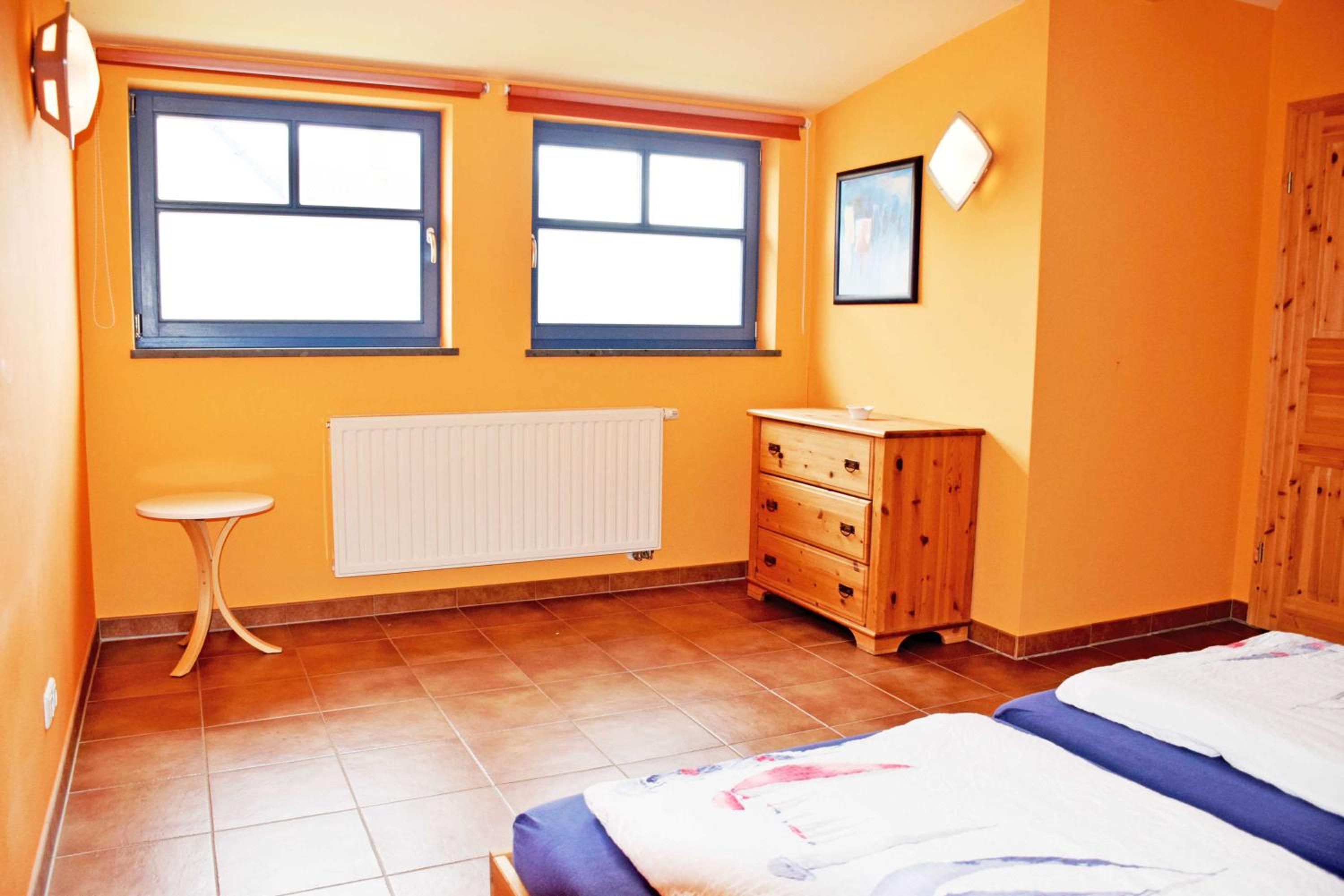 Two-Bedroom Apartment with Shower  photo 2