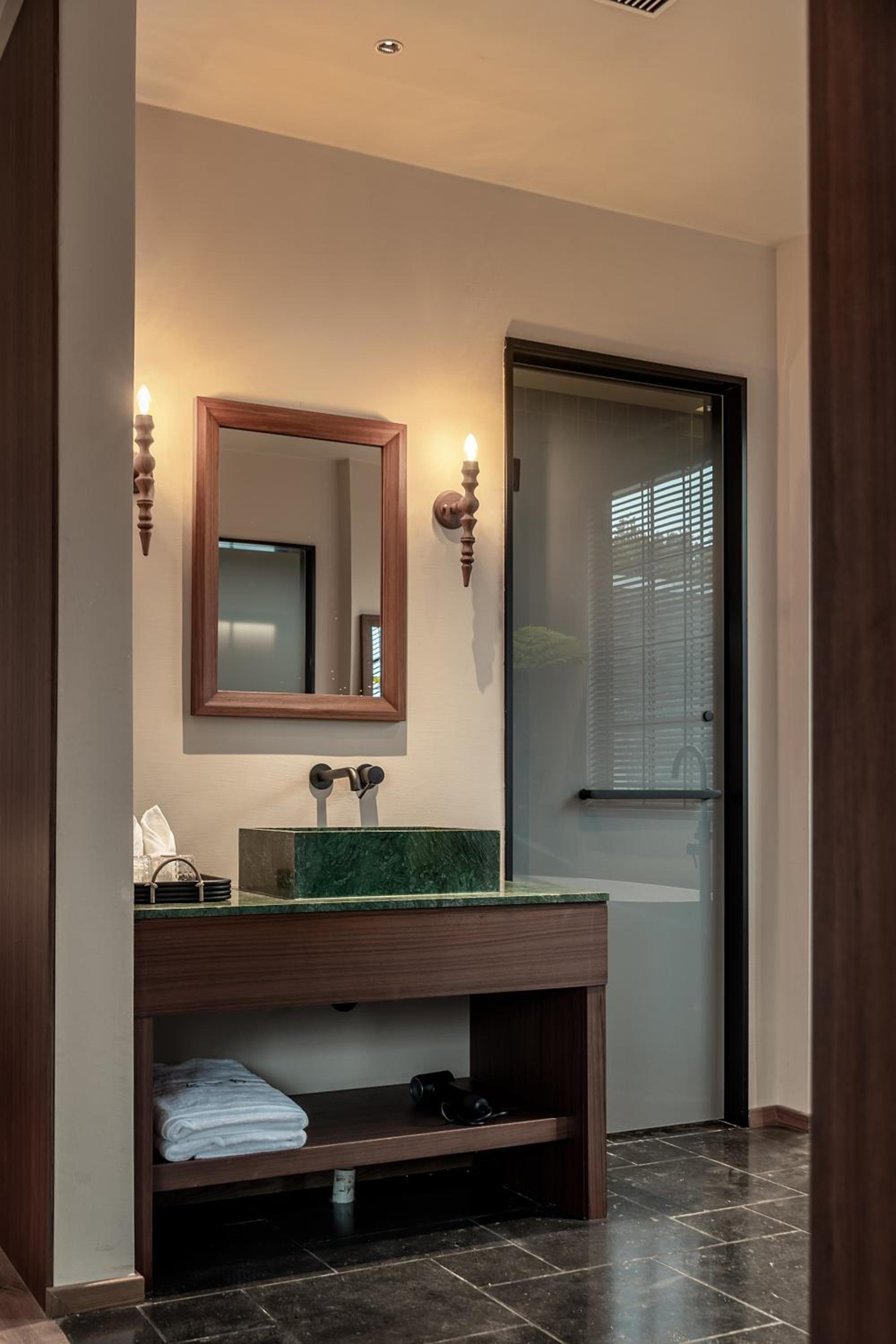 Deluxe Double Room With Bath