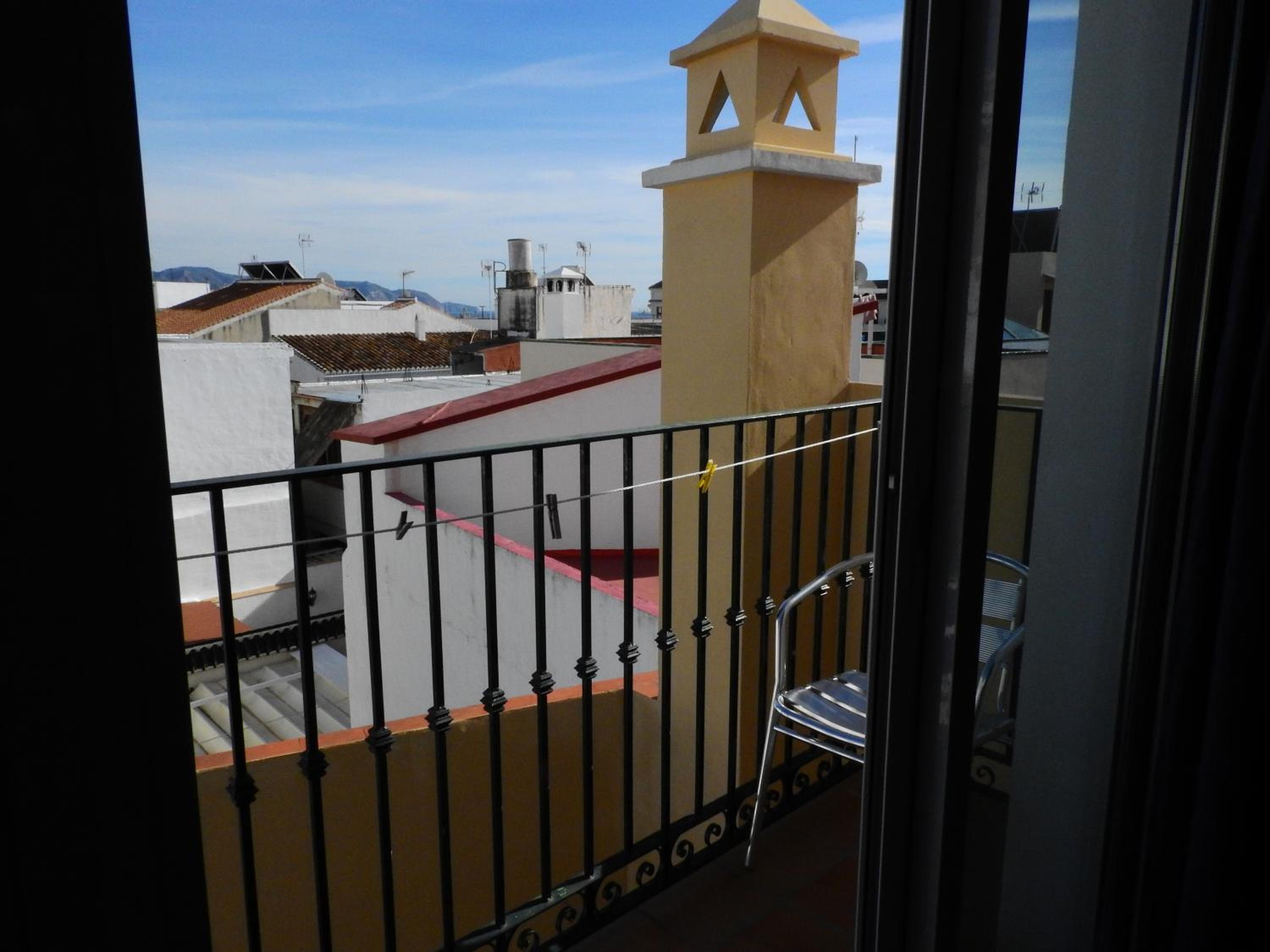 Studio Twin with Balcony