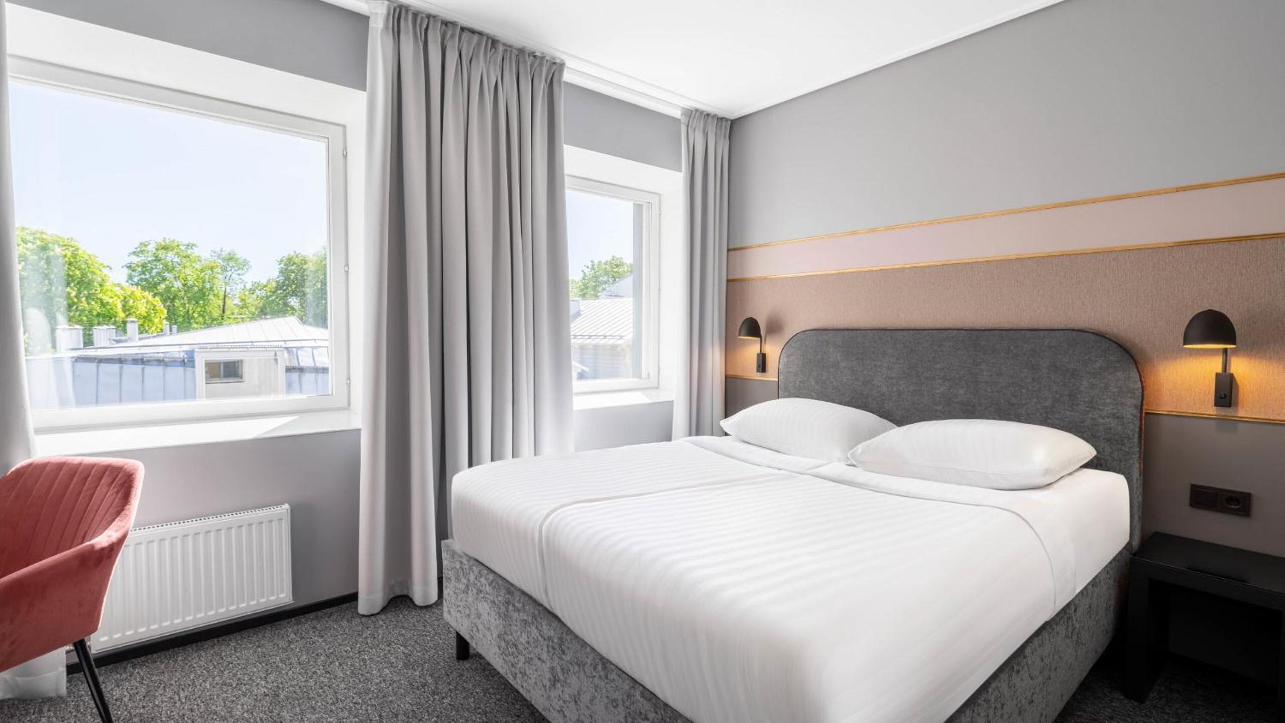 Standard Double Room - Photo 2