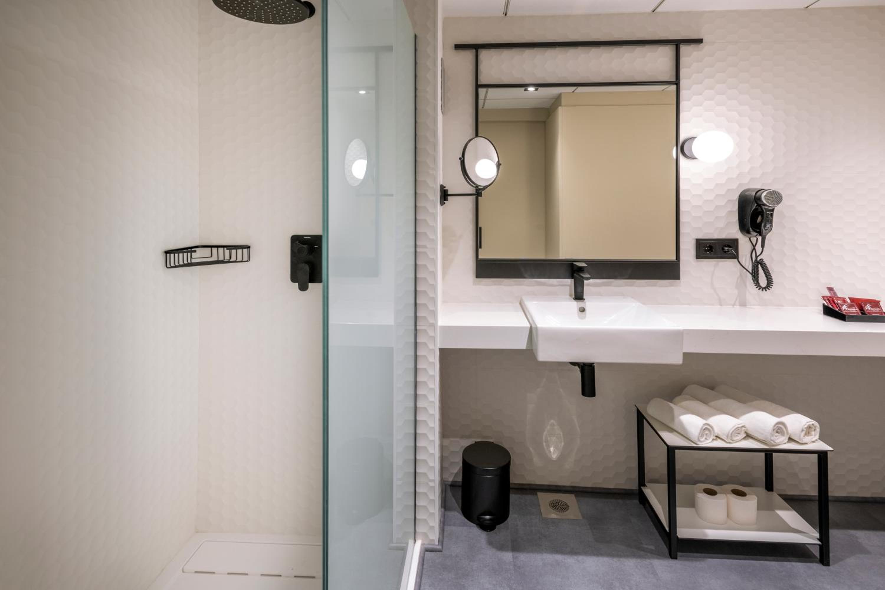 Standard room 4* (2 adults) photo 3