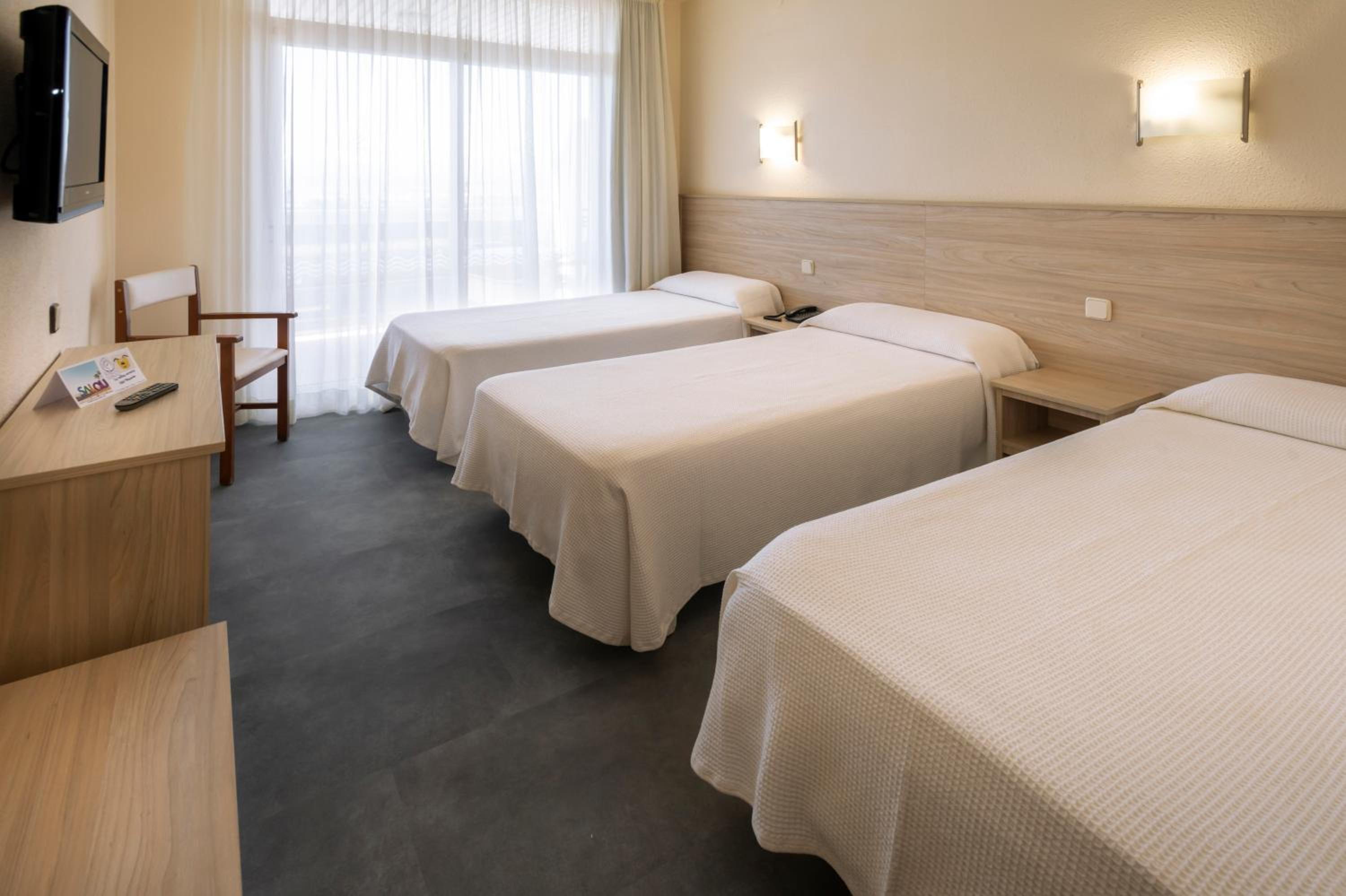 Habitación estándar 4* (3 adultos)