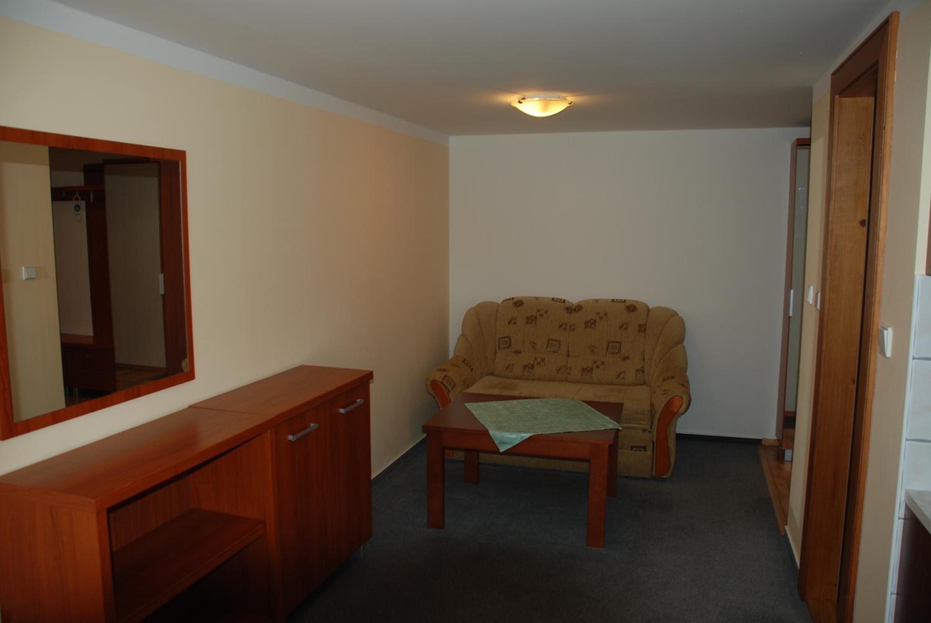 Apartment with Kitchen and Garage (2 Adults) E photo 2