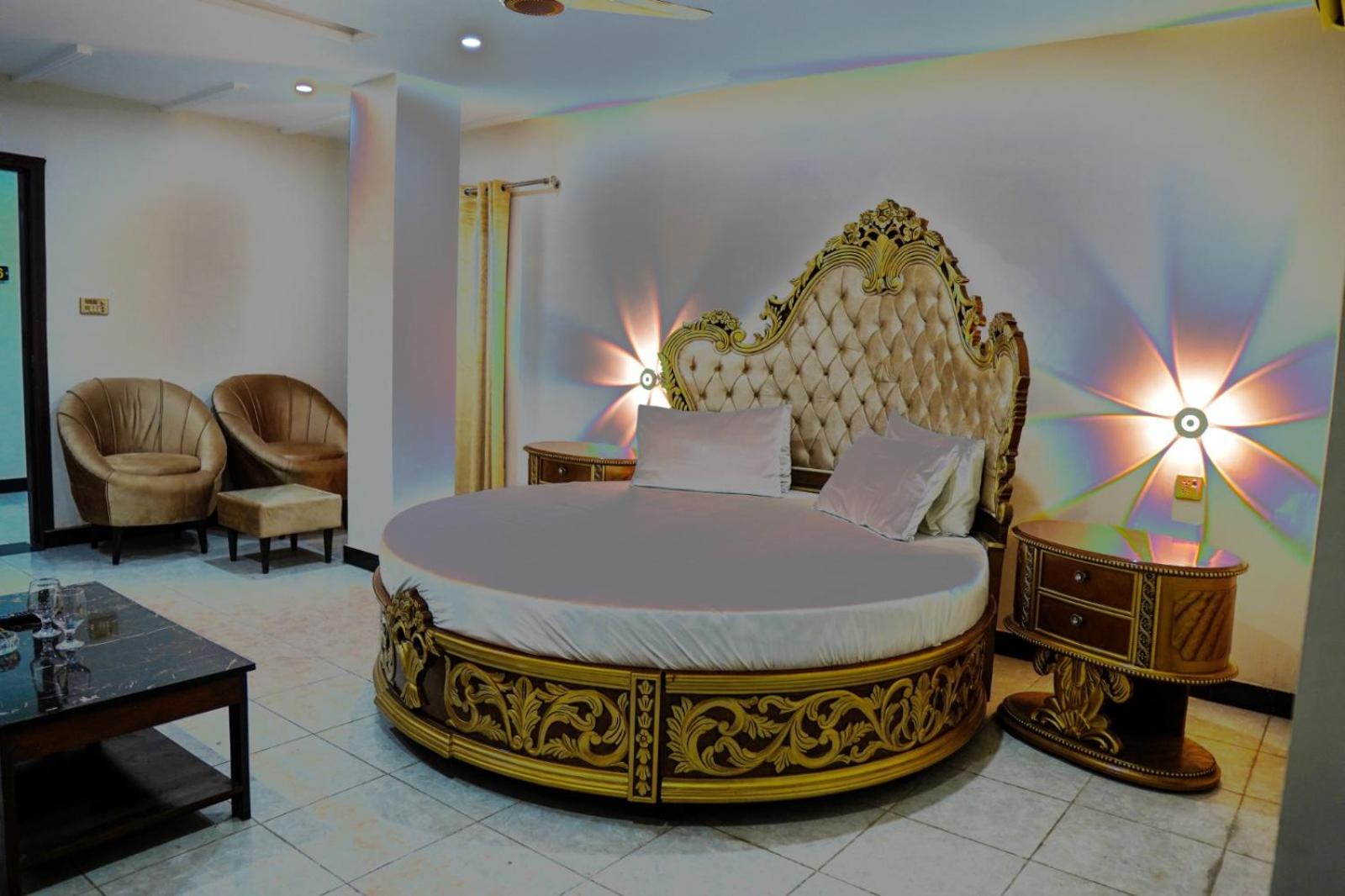 Deluxe Double Room With Bath photo 1