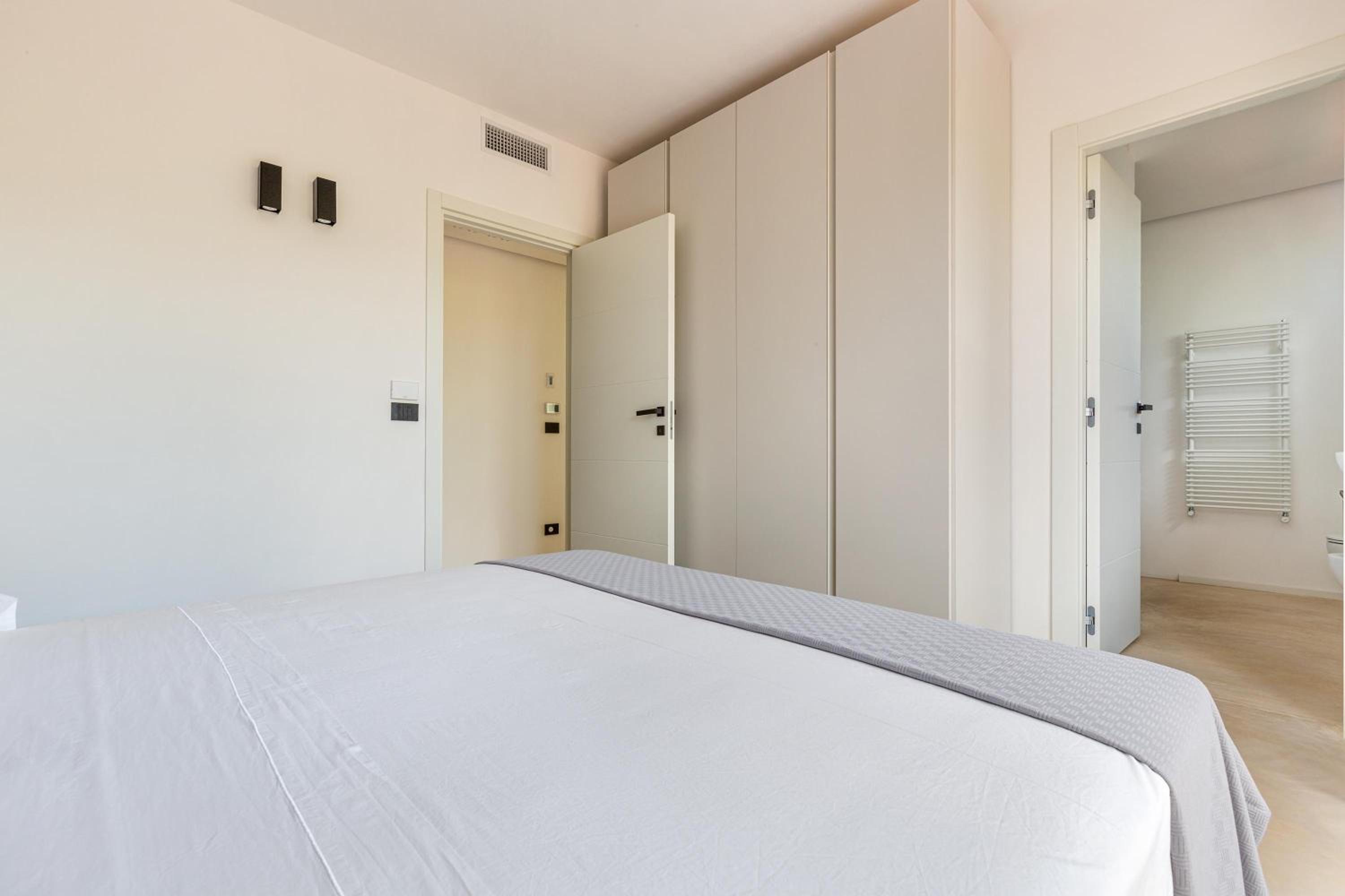 Three-Bedroom Villa photo 1