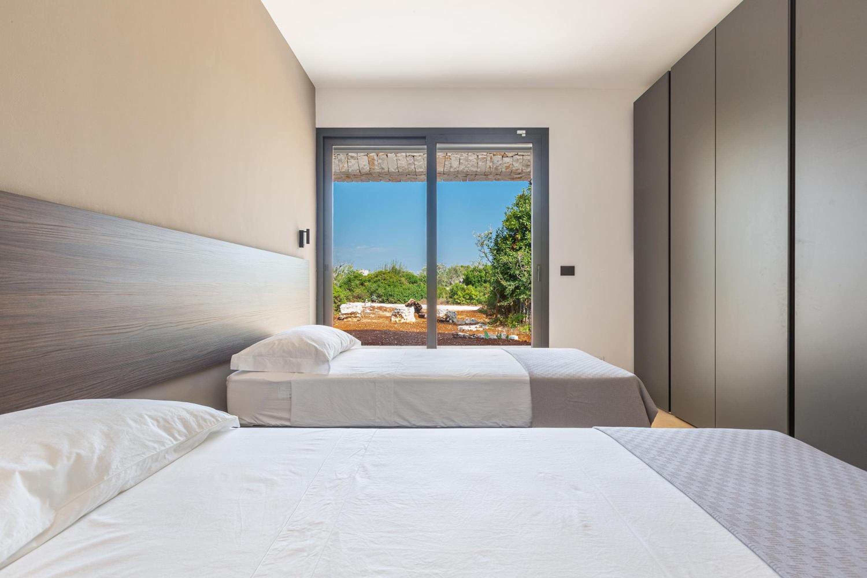 Three-Bedroom Villa photo 3