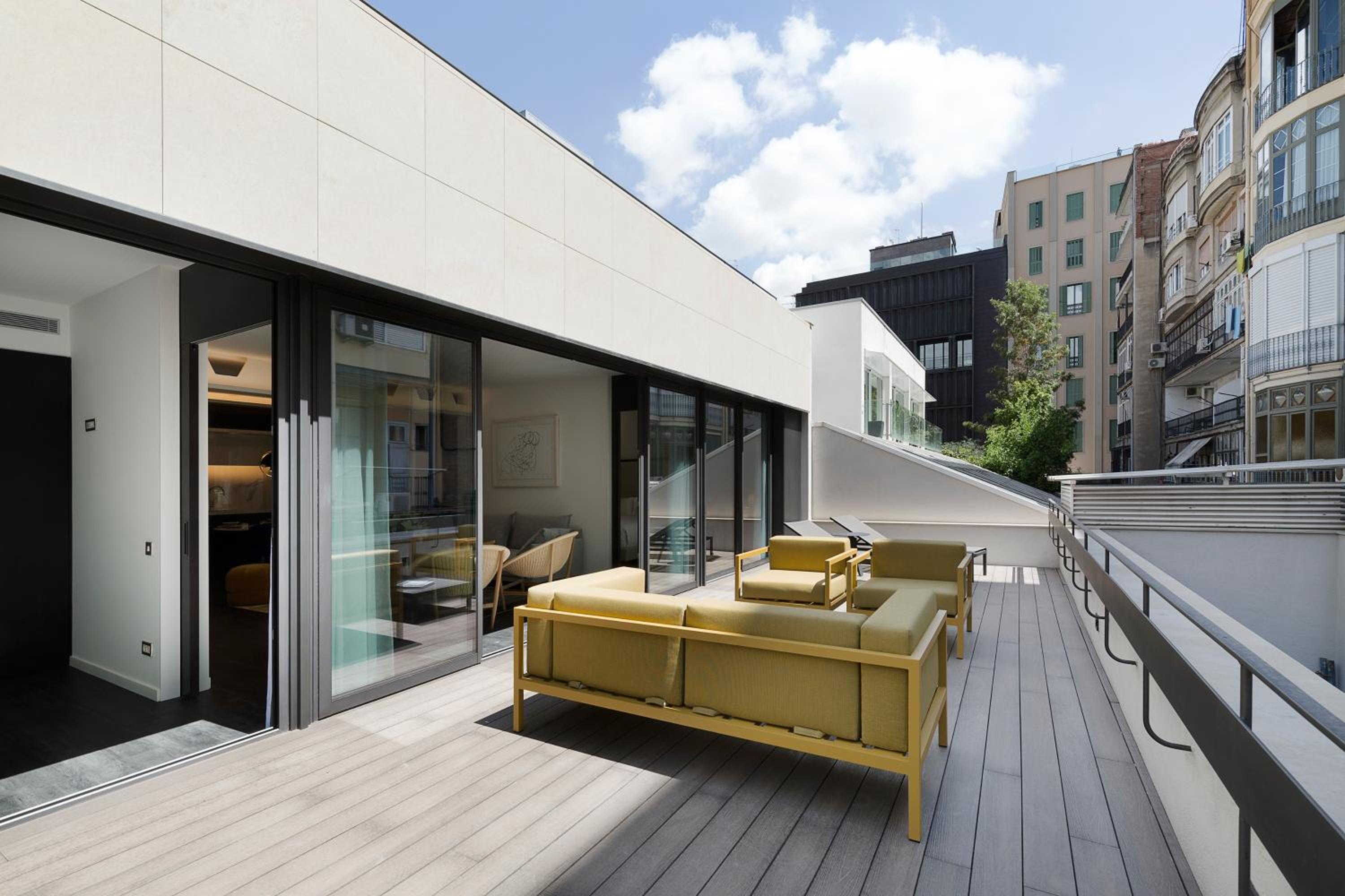 Two-Bedroom Apartment with Terrace photo 2
