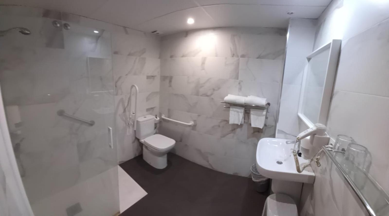 Triple Room - Photo 2