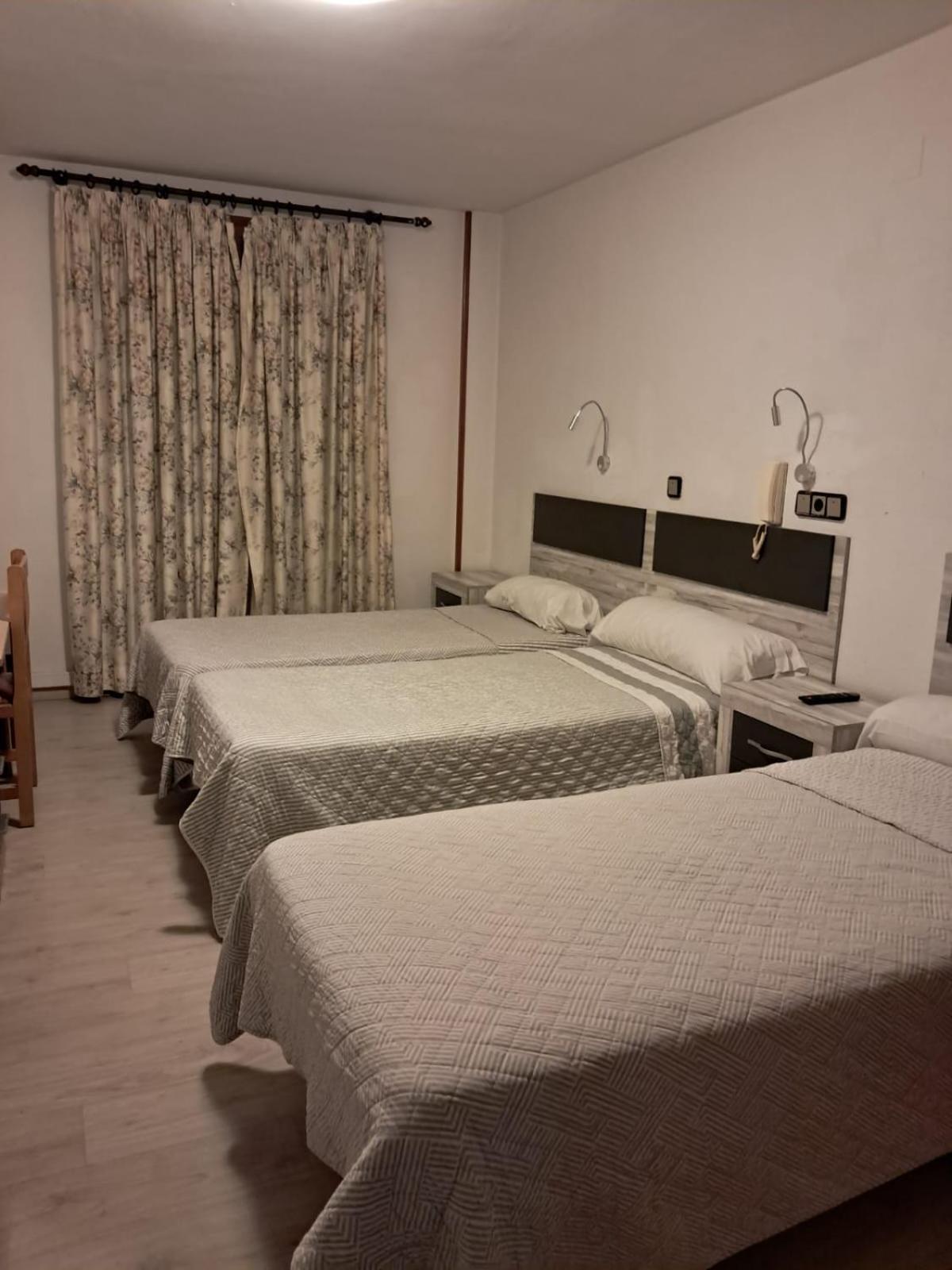 Triple Room - Photo 1