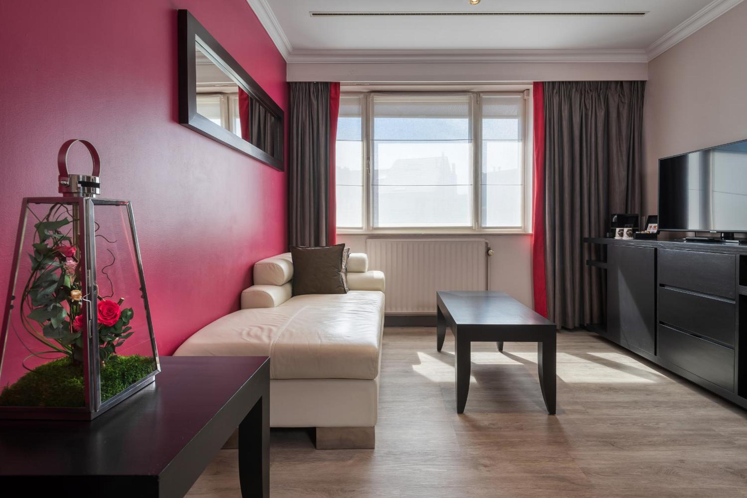 Deluxe Double Room - Photo 7