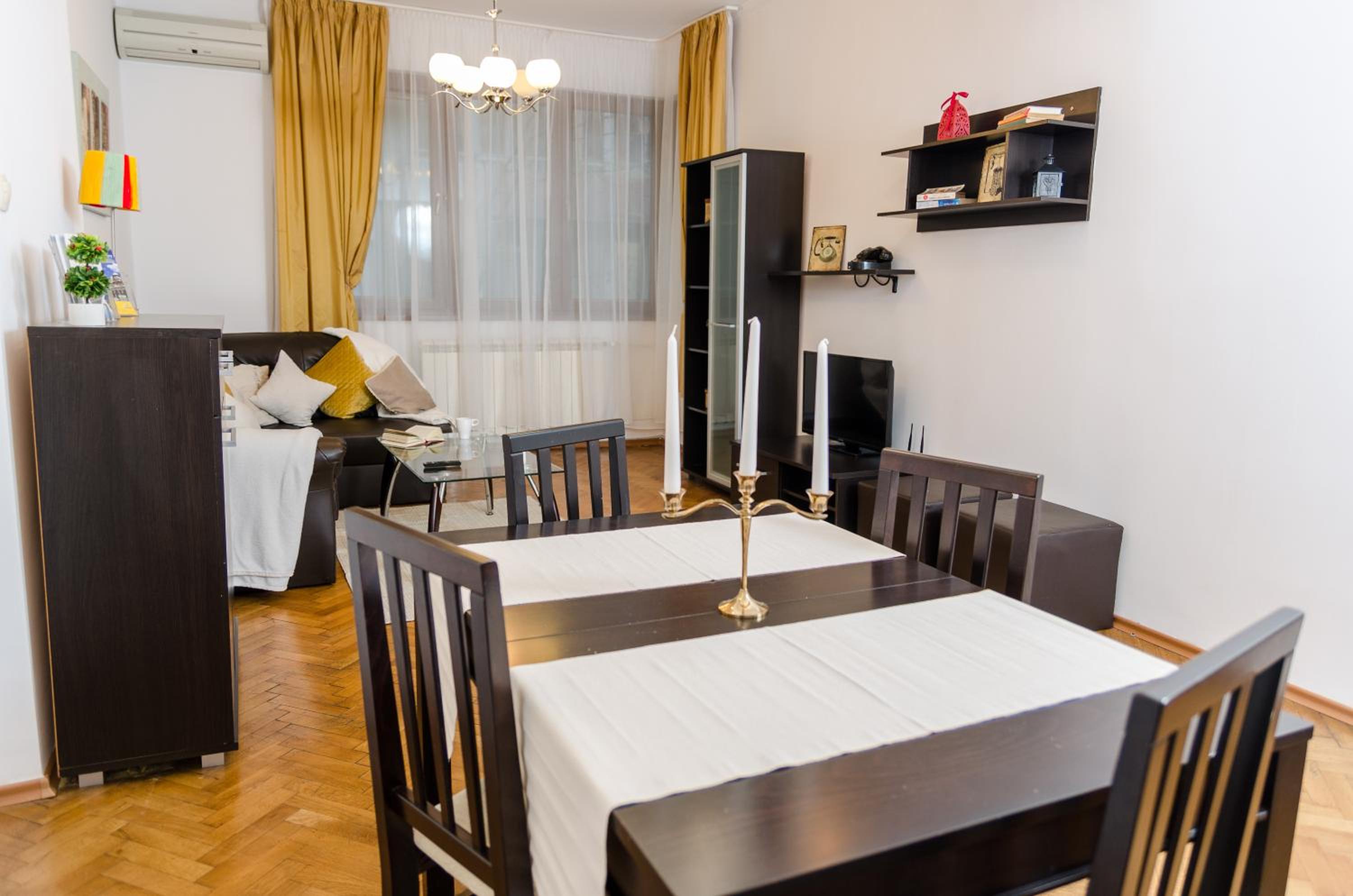 One-Bedroom Apartment - Photo 7
