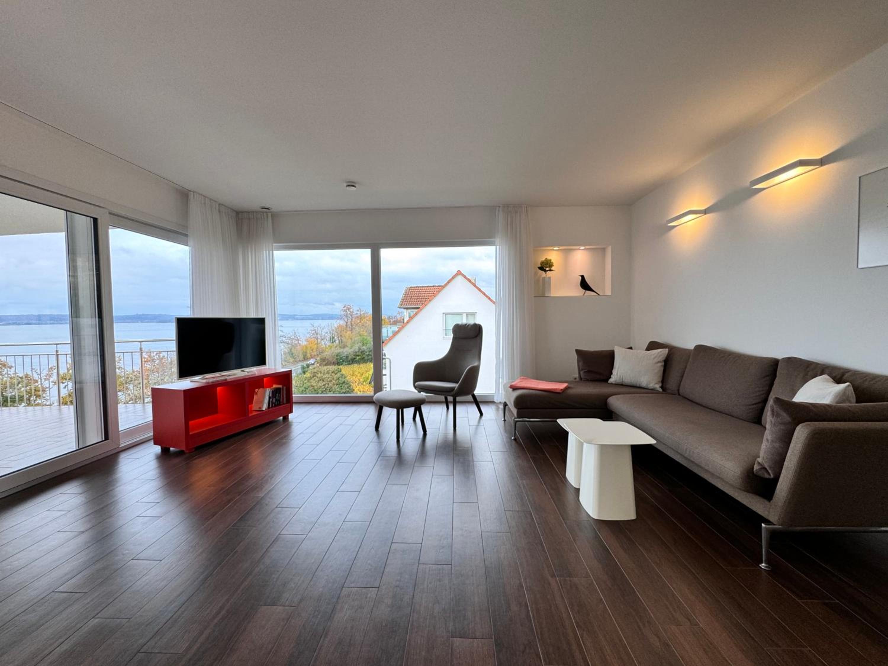 Apartment with Lake View photo 1