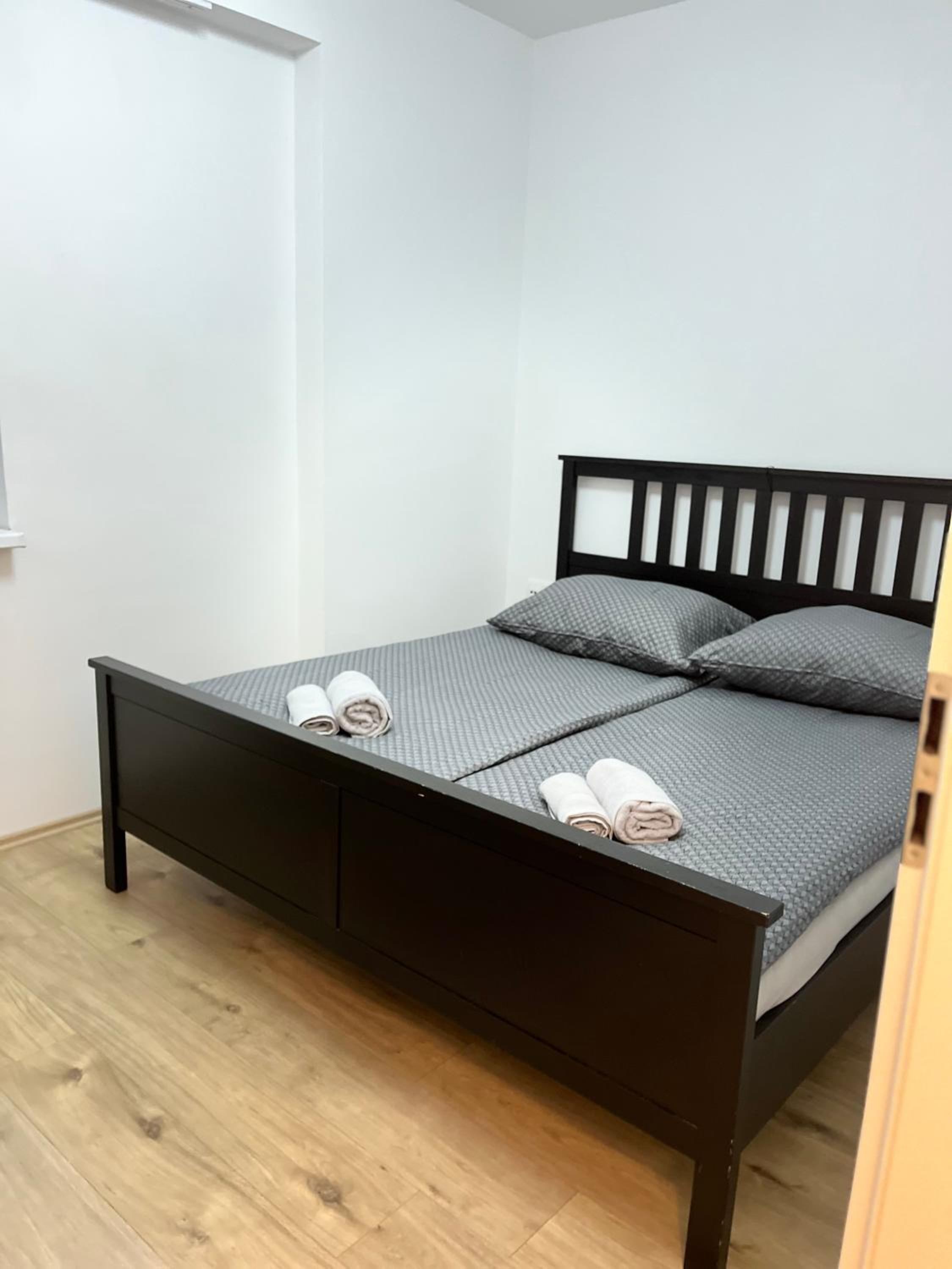 One-Bedroom Apartment photo 3