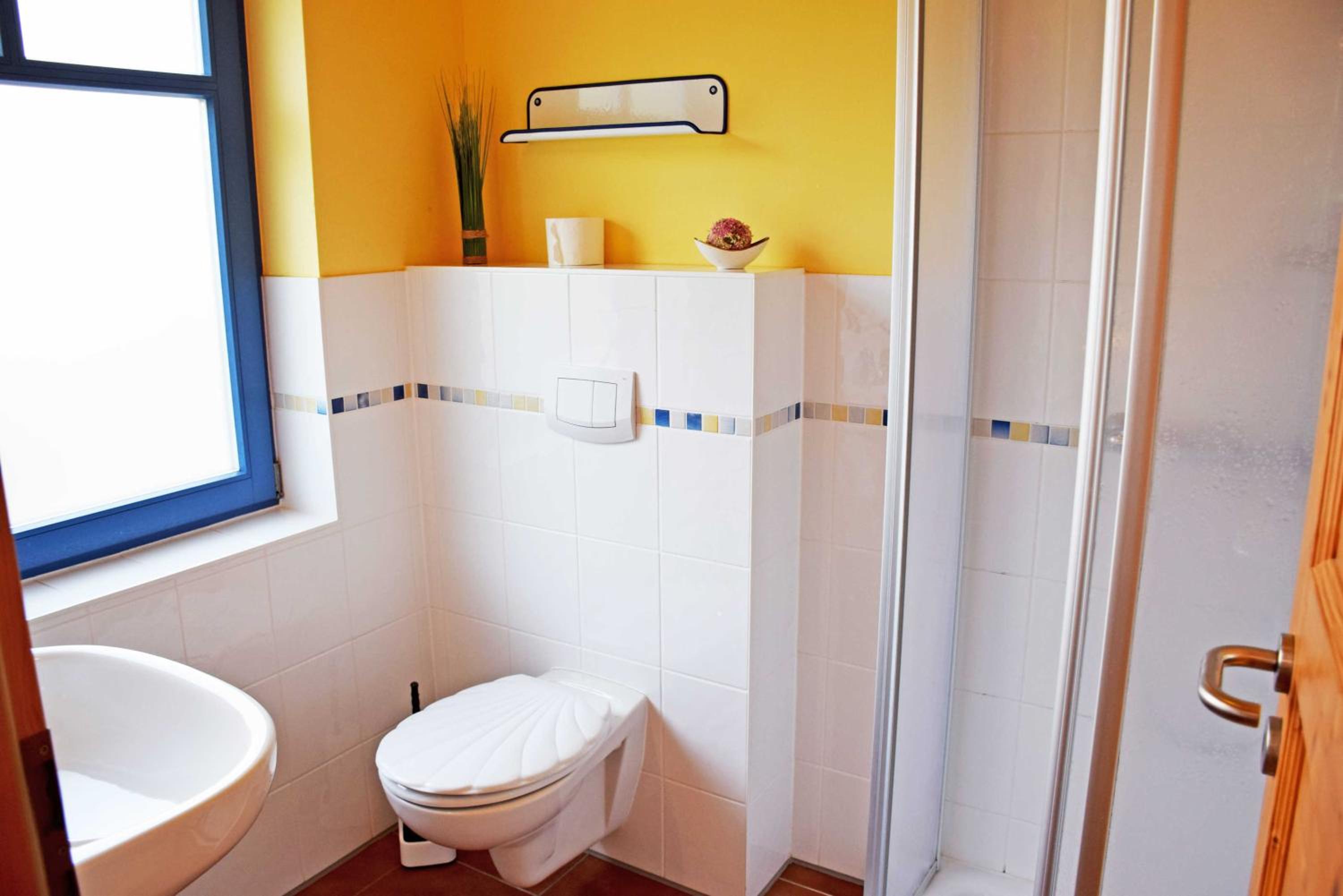 One-Bedroom Apartment with Terrace photo 2