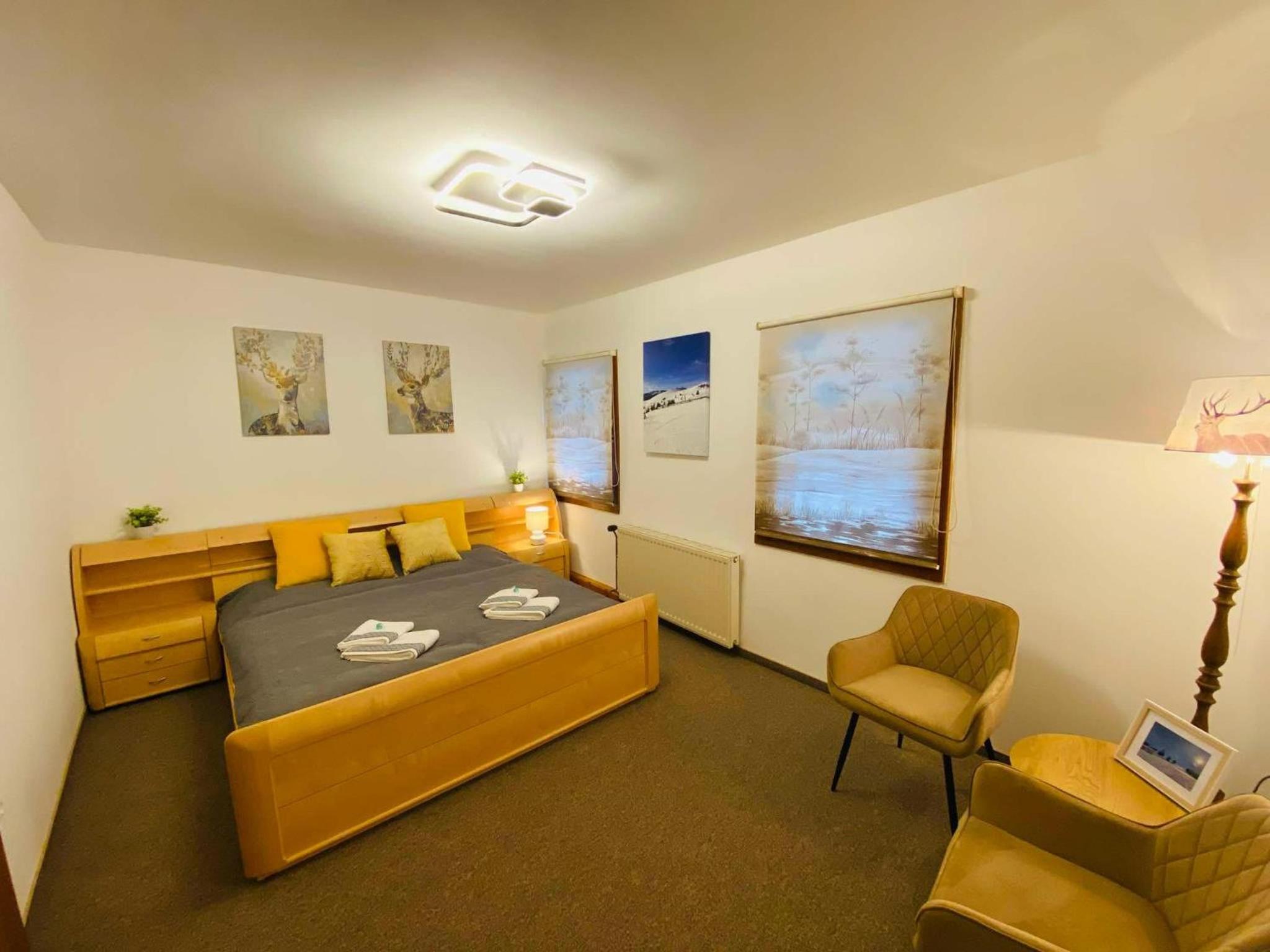 Double Room with Shared Bathroom photo 1