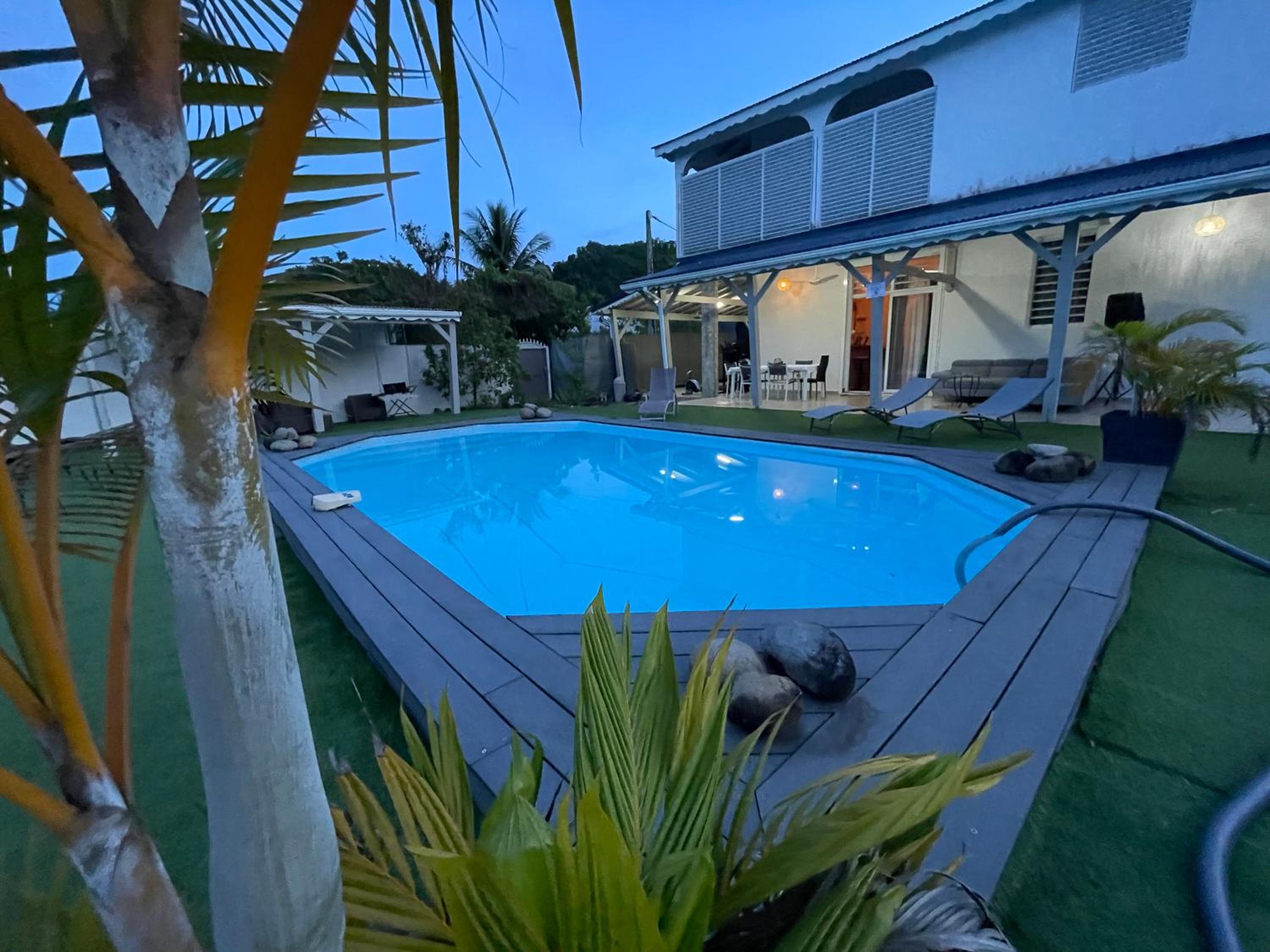 Three-Bedroom Villa photo 1