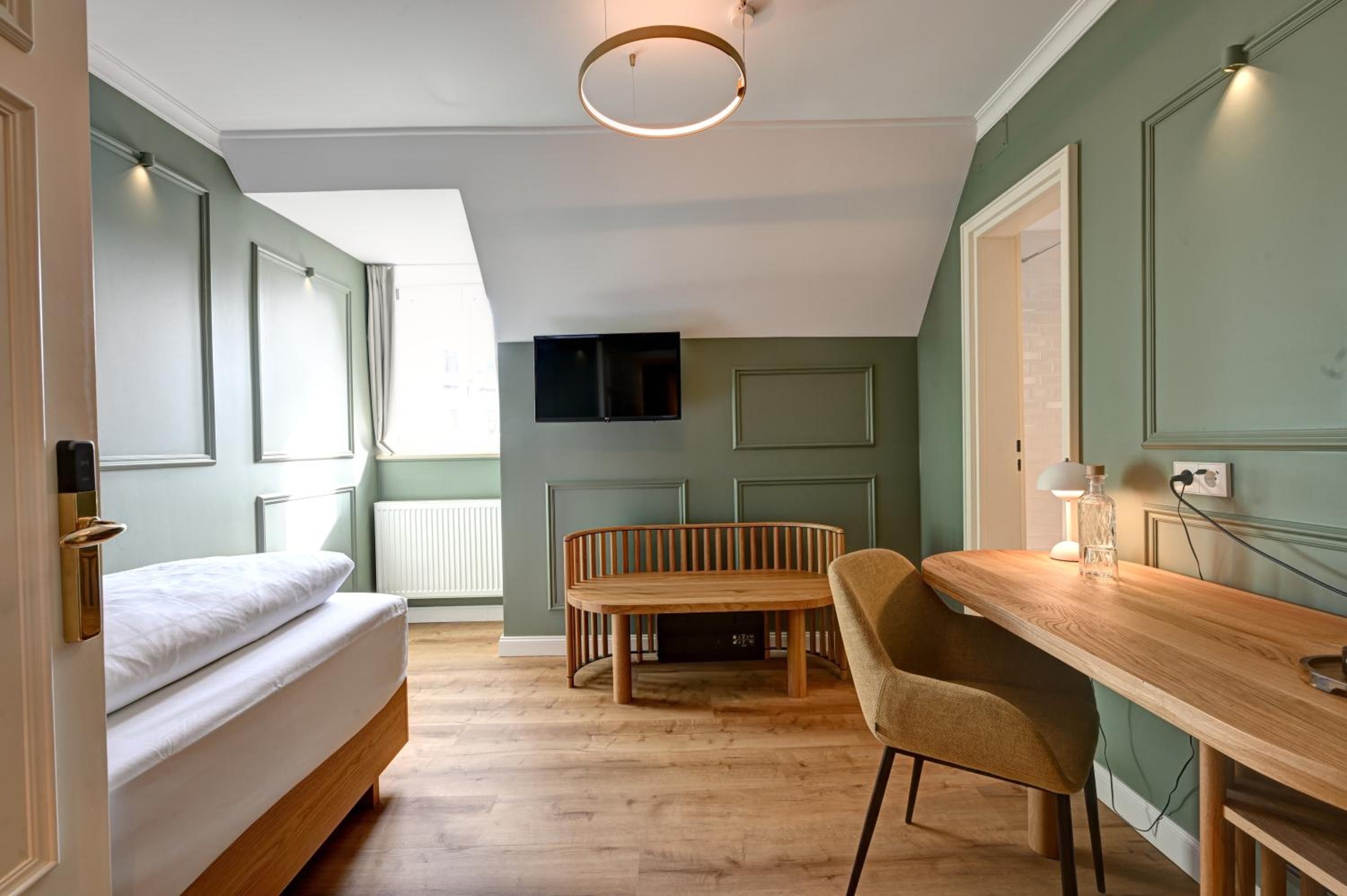 Single Room photo 1