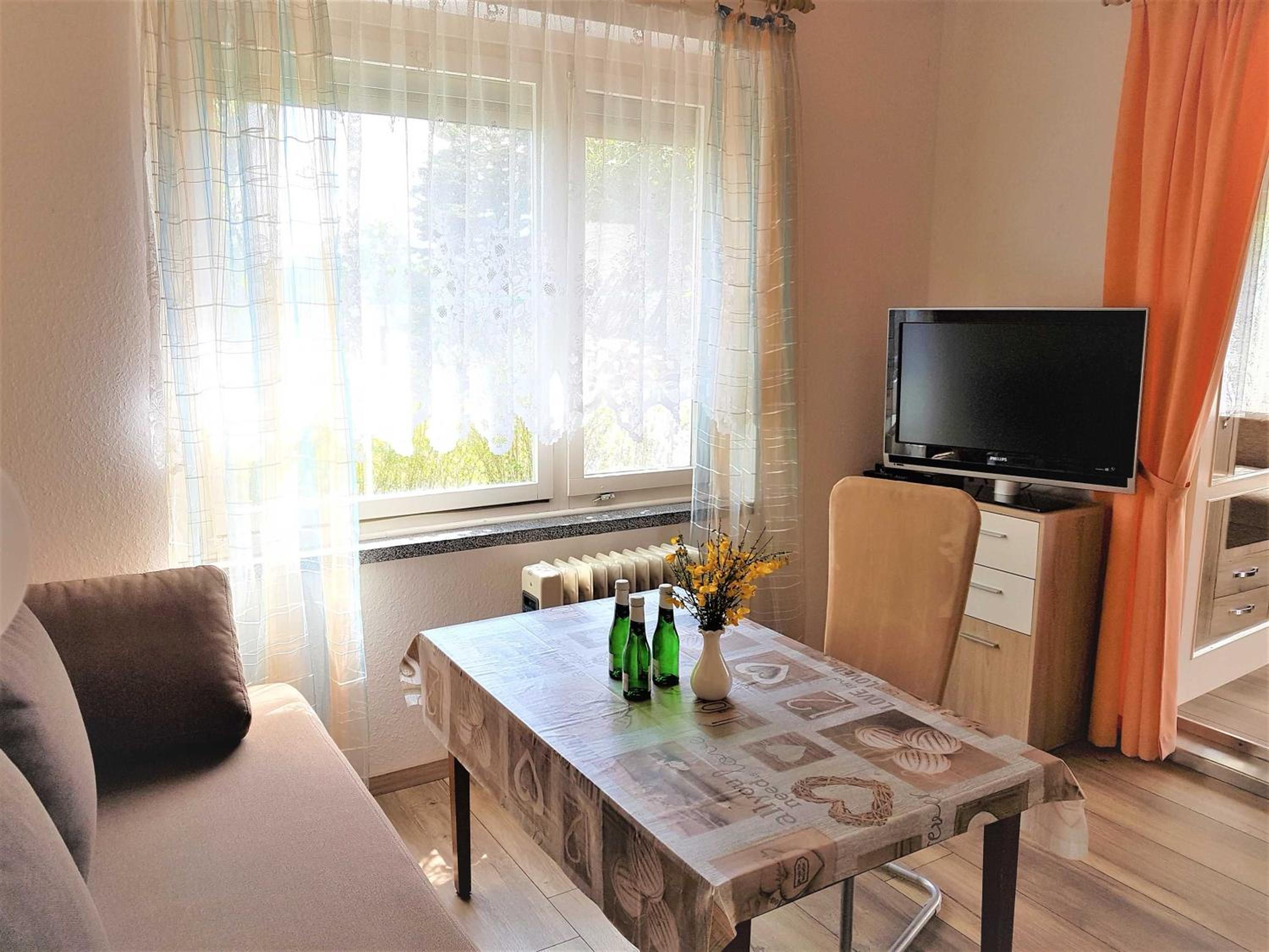 Apartment with Shower photo 2