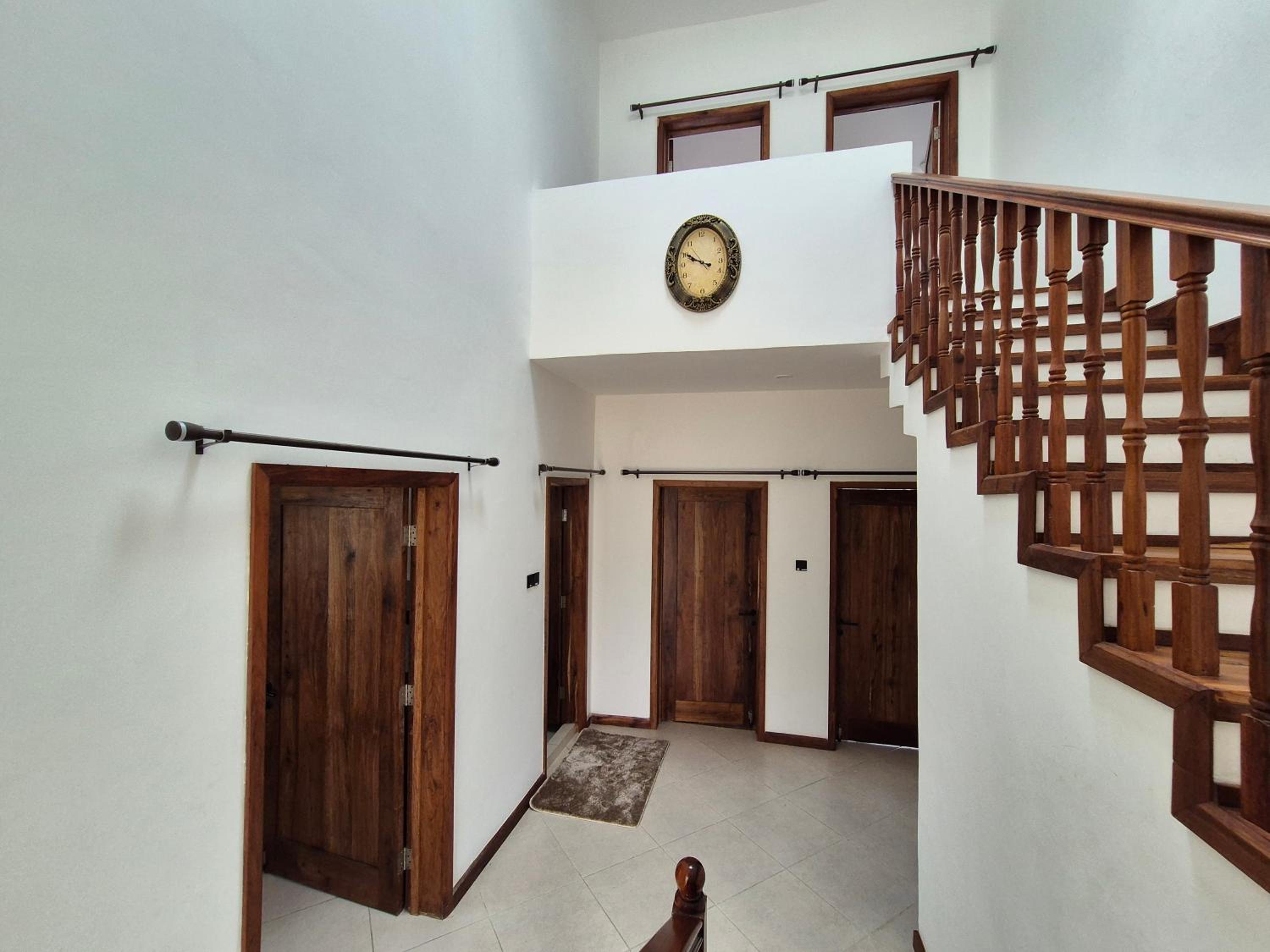 Three-Bedroom Villa photo 3
