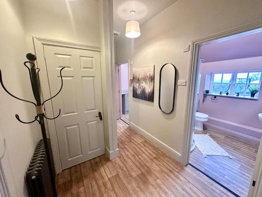Three-Bedroom Apartment photo 3