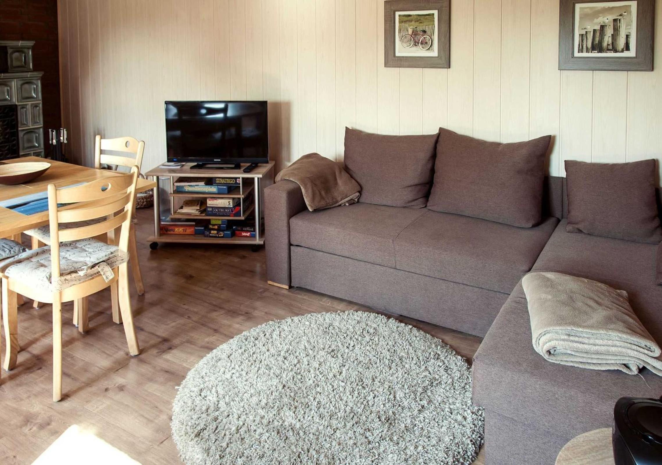 One-Bedroom House photo 1