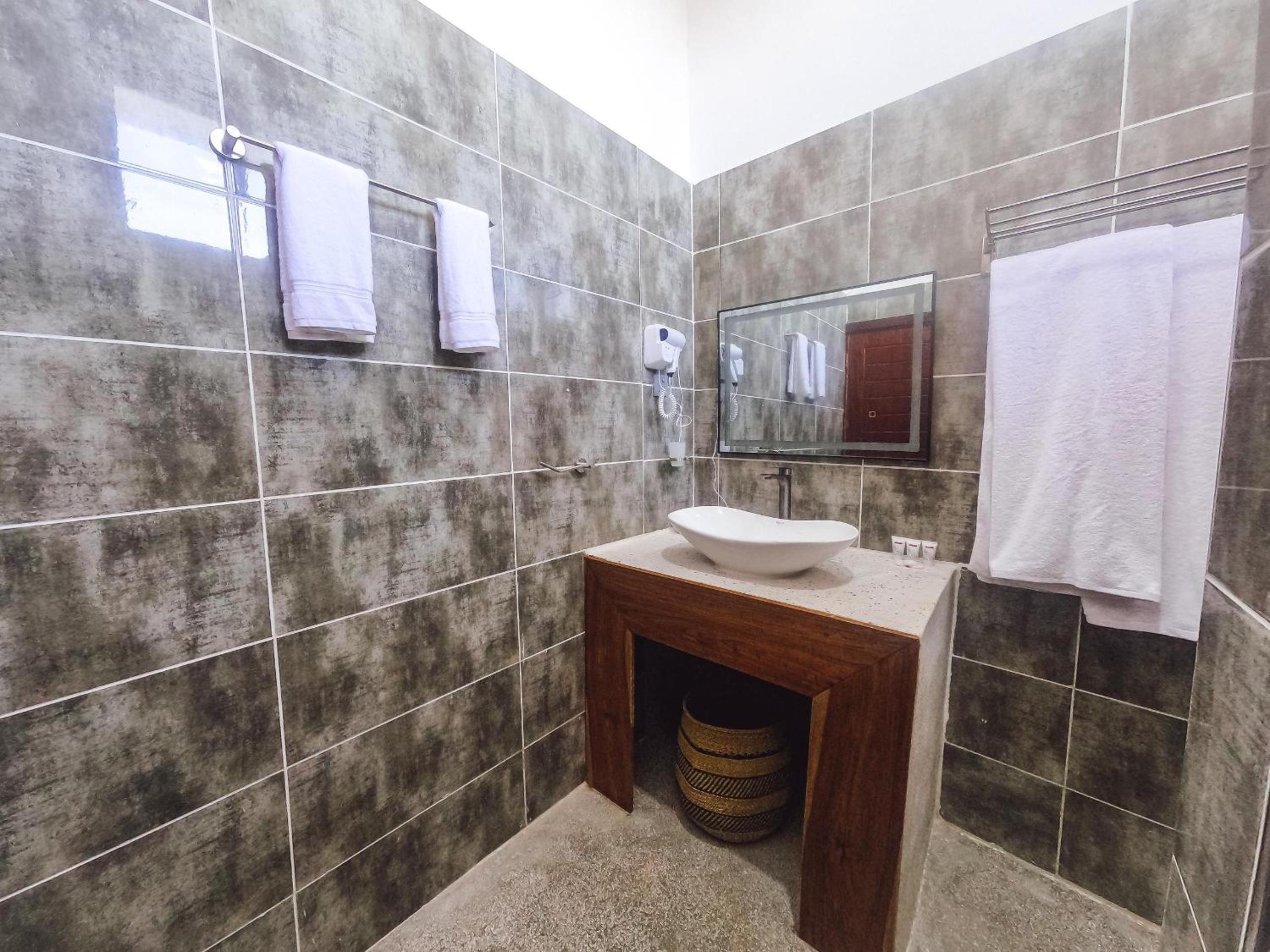 Deluxe Double Room With Balcony And Sea View