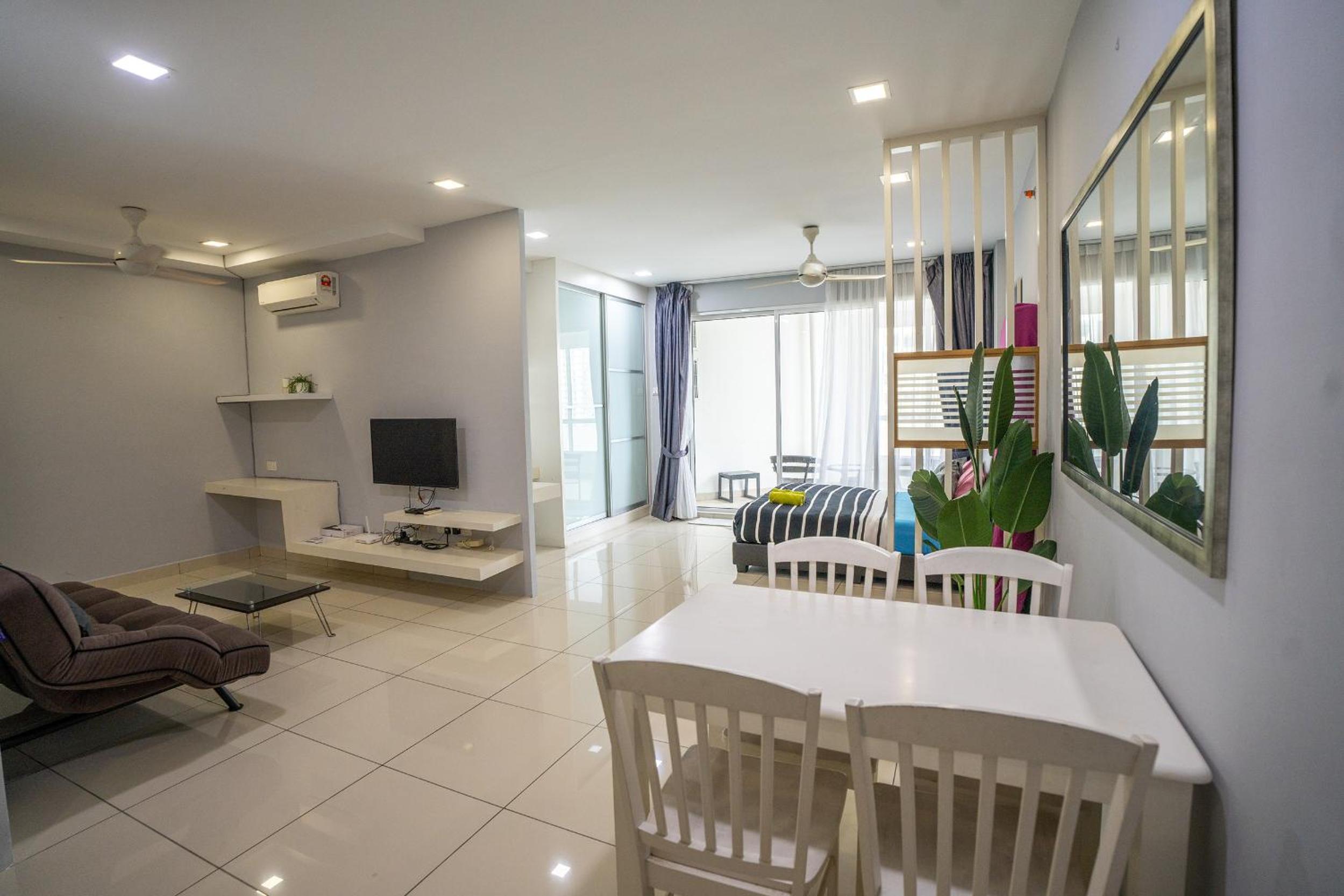 Studio Apartment with Sea View photo 1