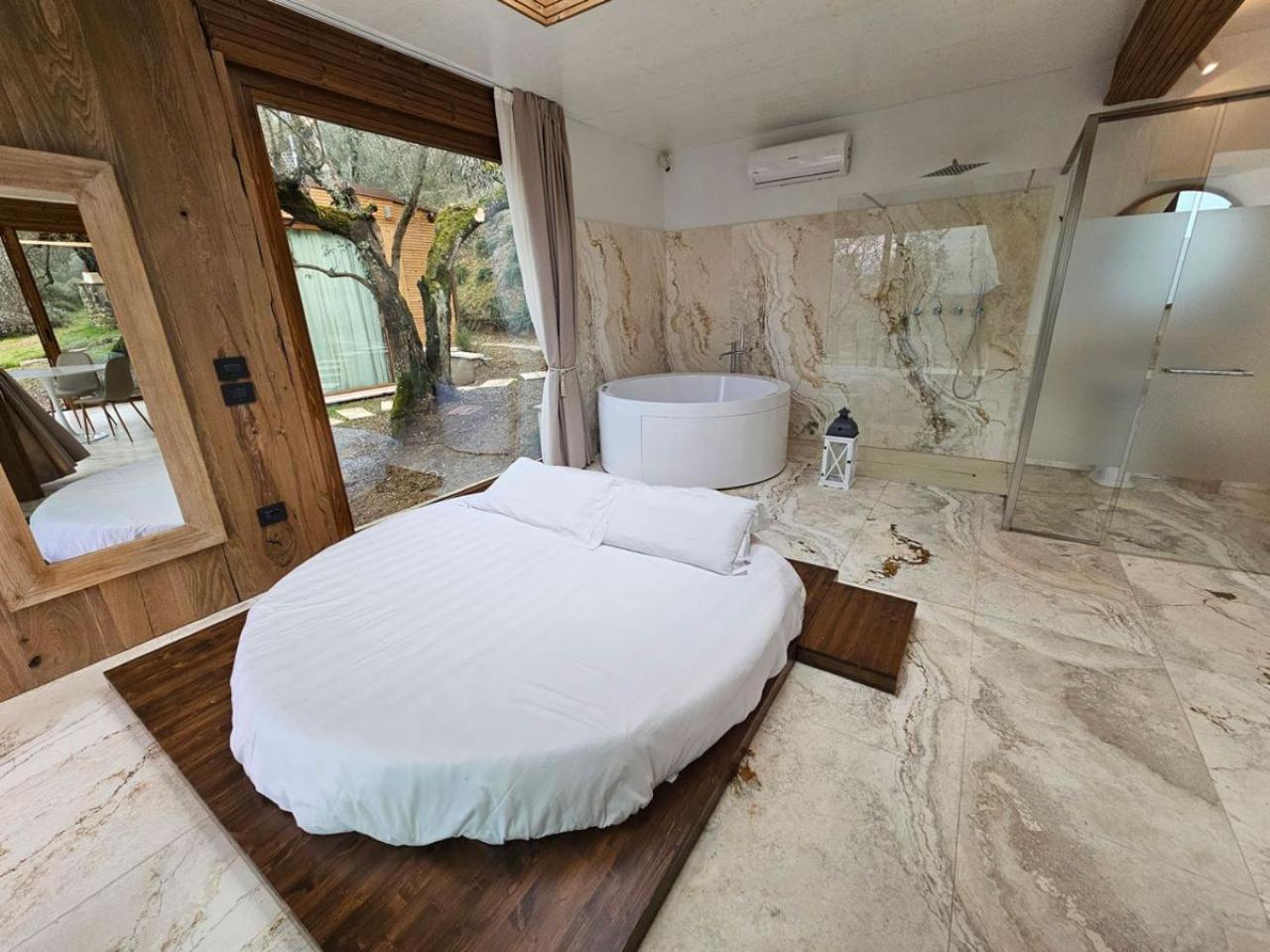 Suite with Spa Bath - Photo 19