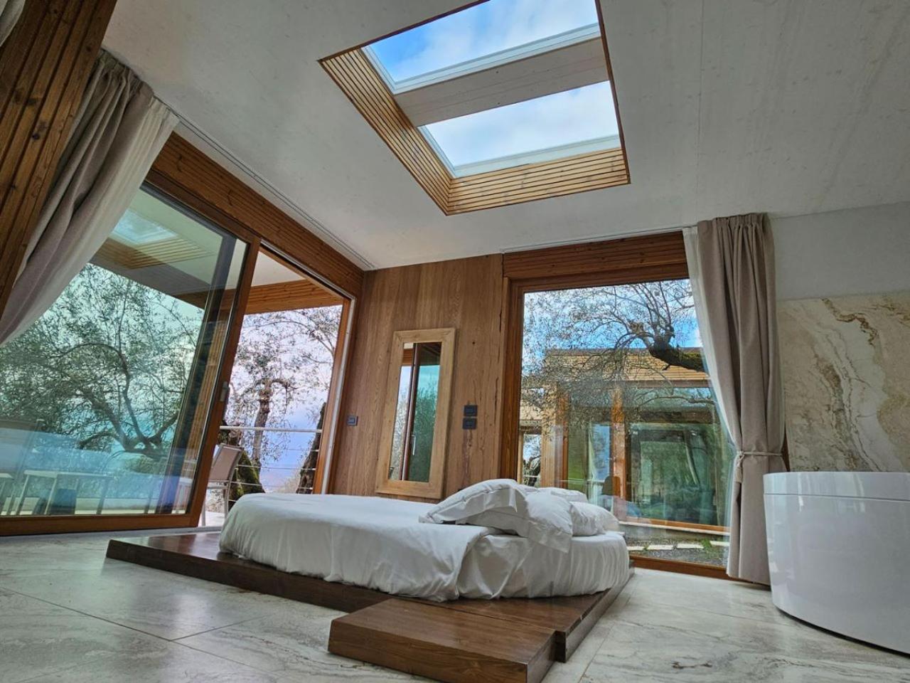 Suite with Spa Bath - Photo 20