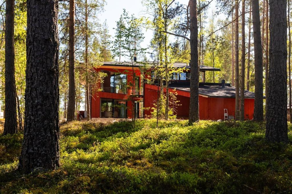 Three-Bedroom House photo 1