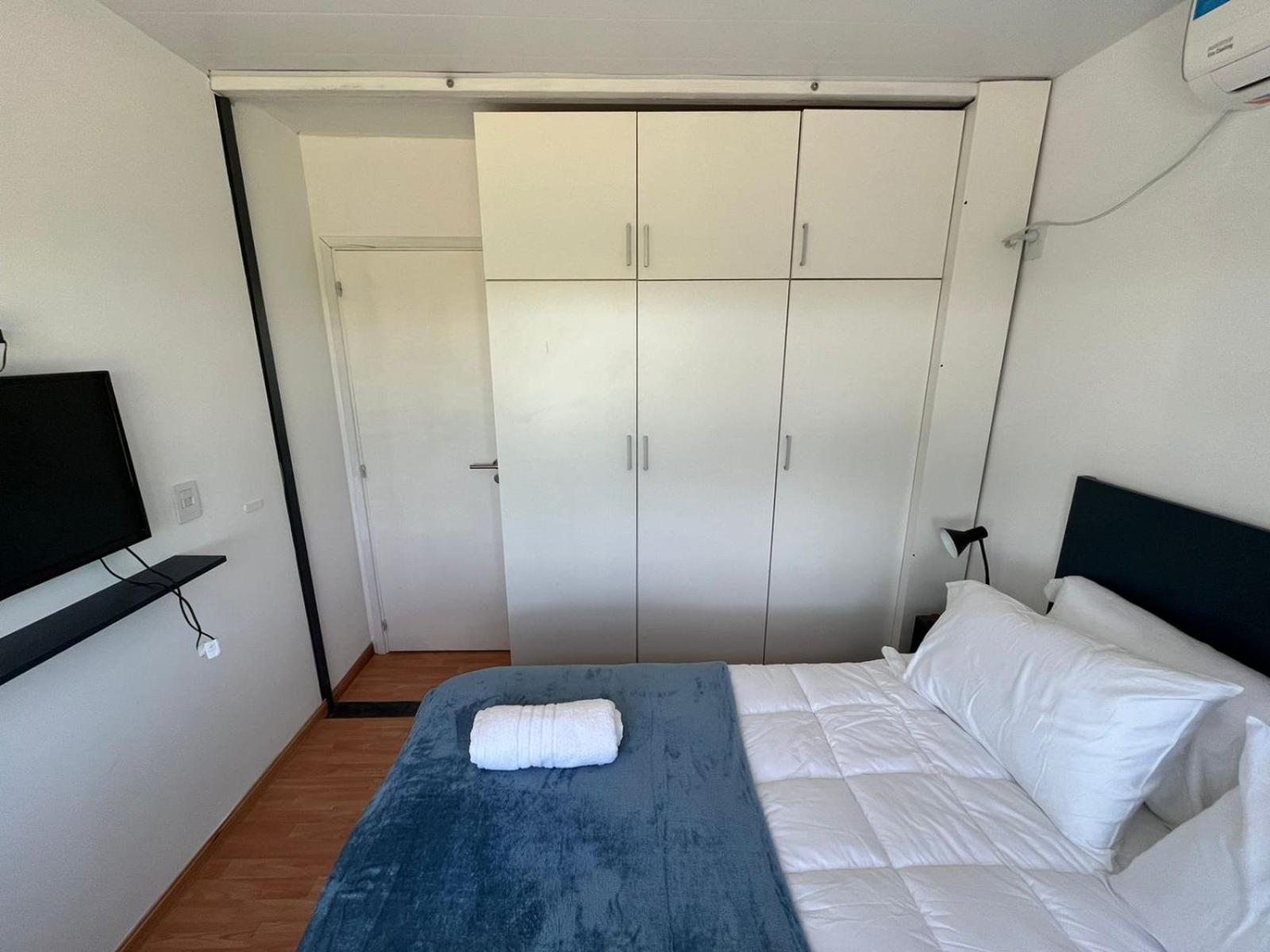 One-Bedroom House photo 2