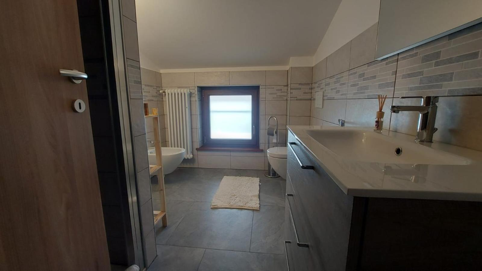 Two-Bedroom Apartment photo 3