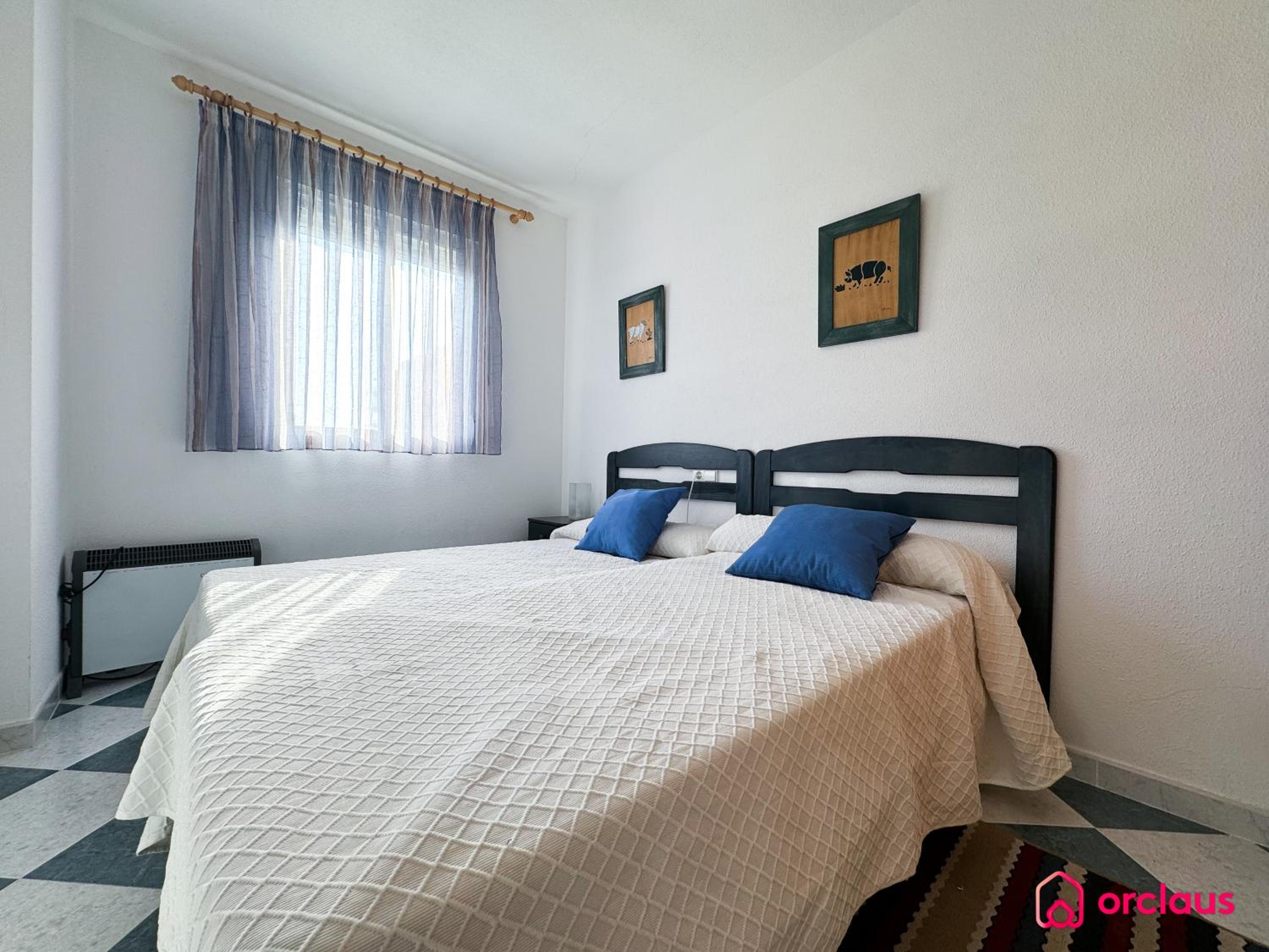 Apartamento de dos habitaciones con balcón