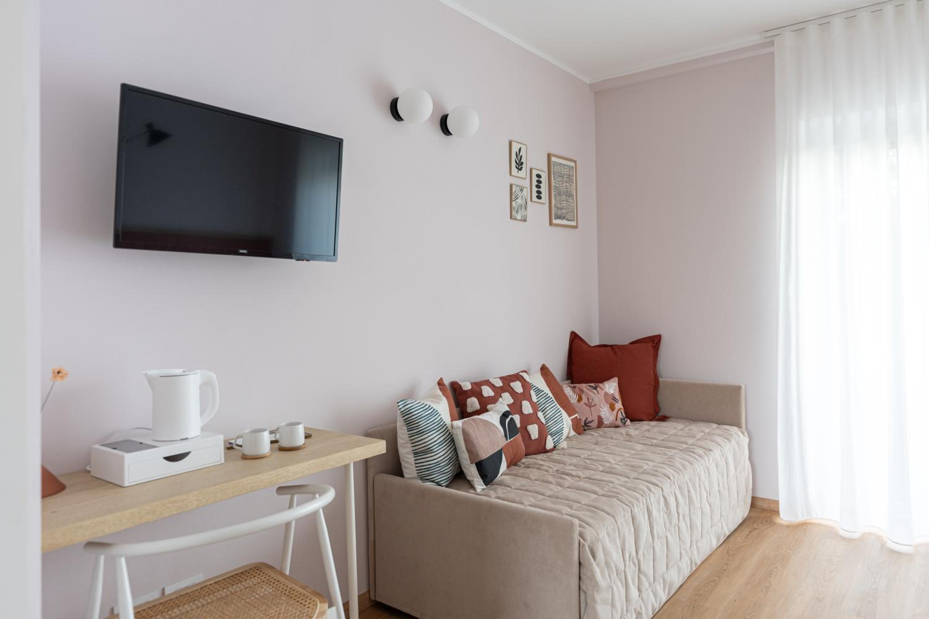 Double or Twin Room with Extra Bed photo 2