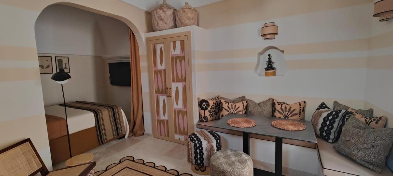 Suite with City View photo 2
