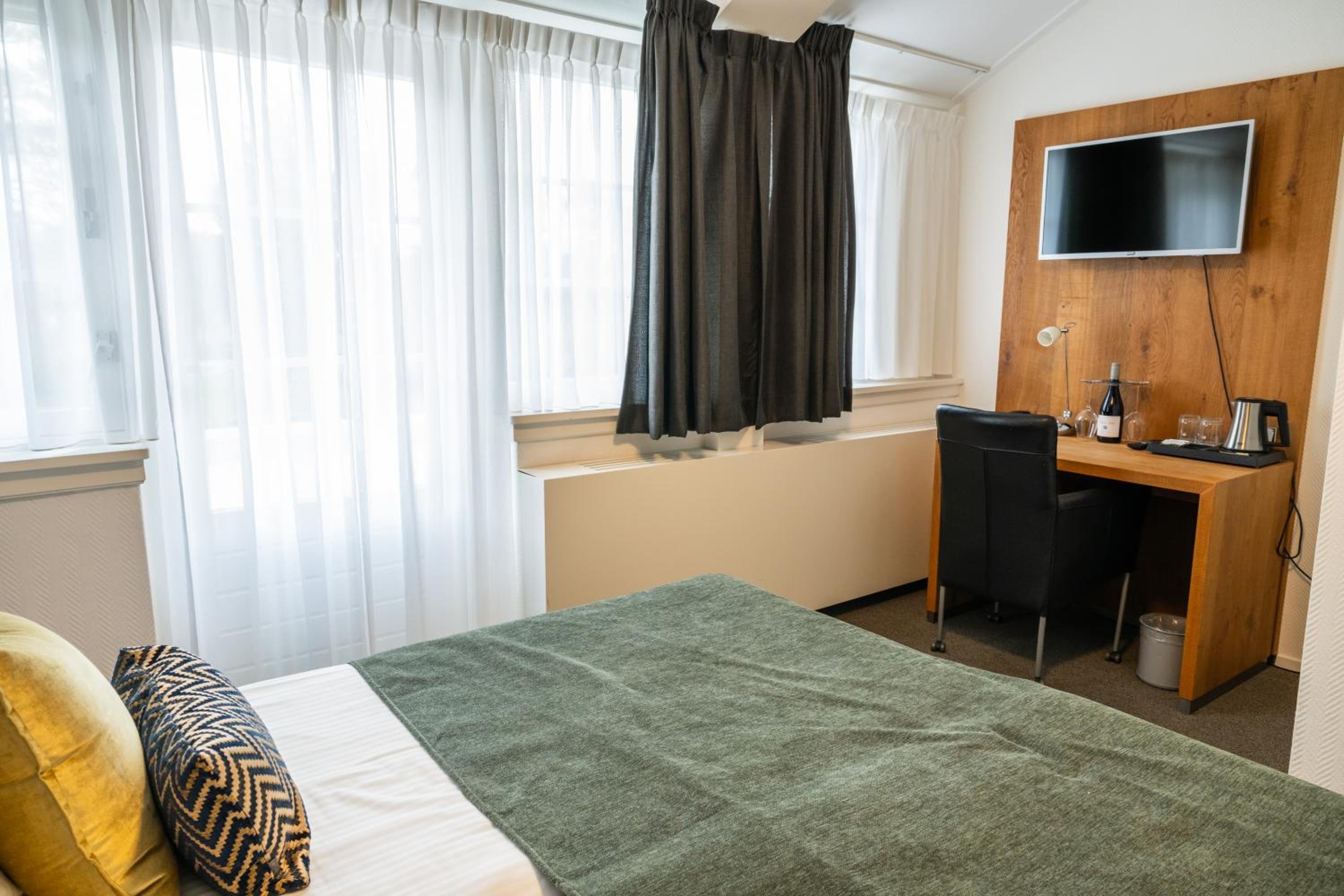 Deluxe Triple Room photo 2