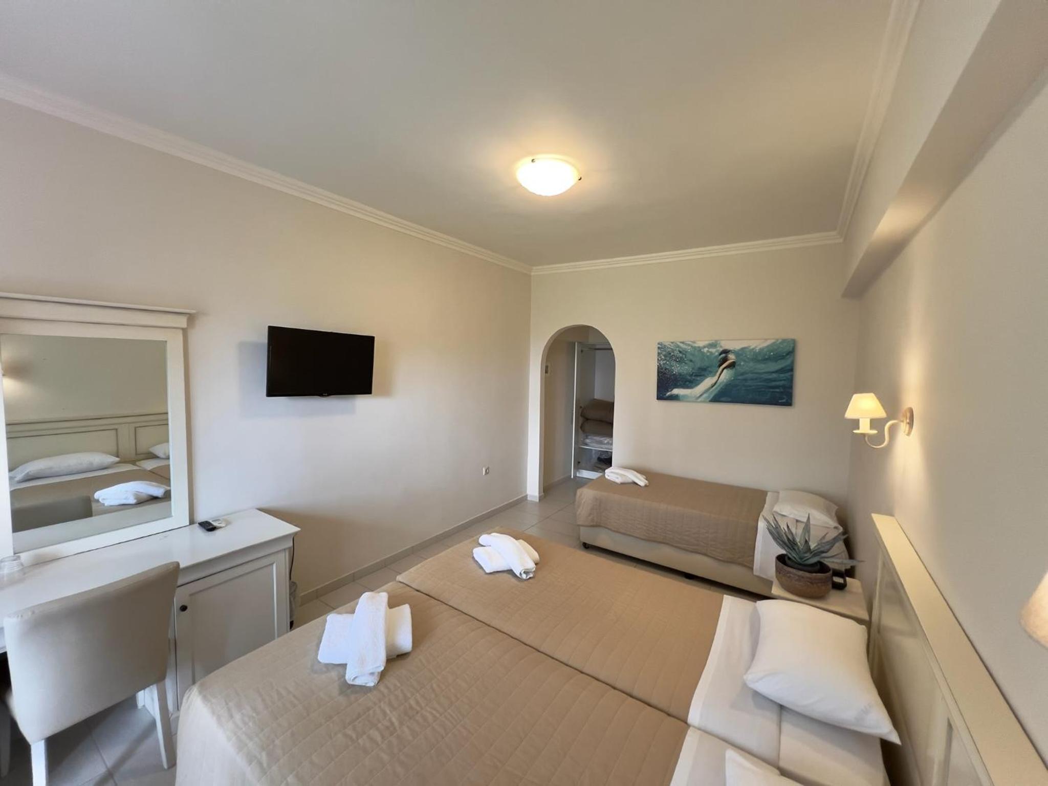 Triple Room photo 3