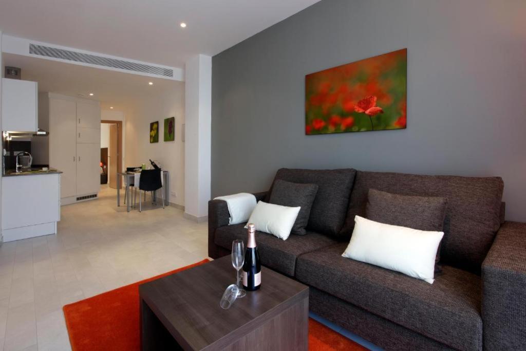 Apartamento Deluxe de Dos Habitaciones con Balcón.