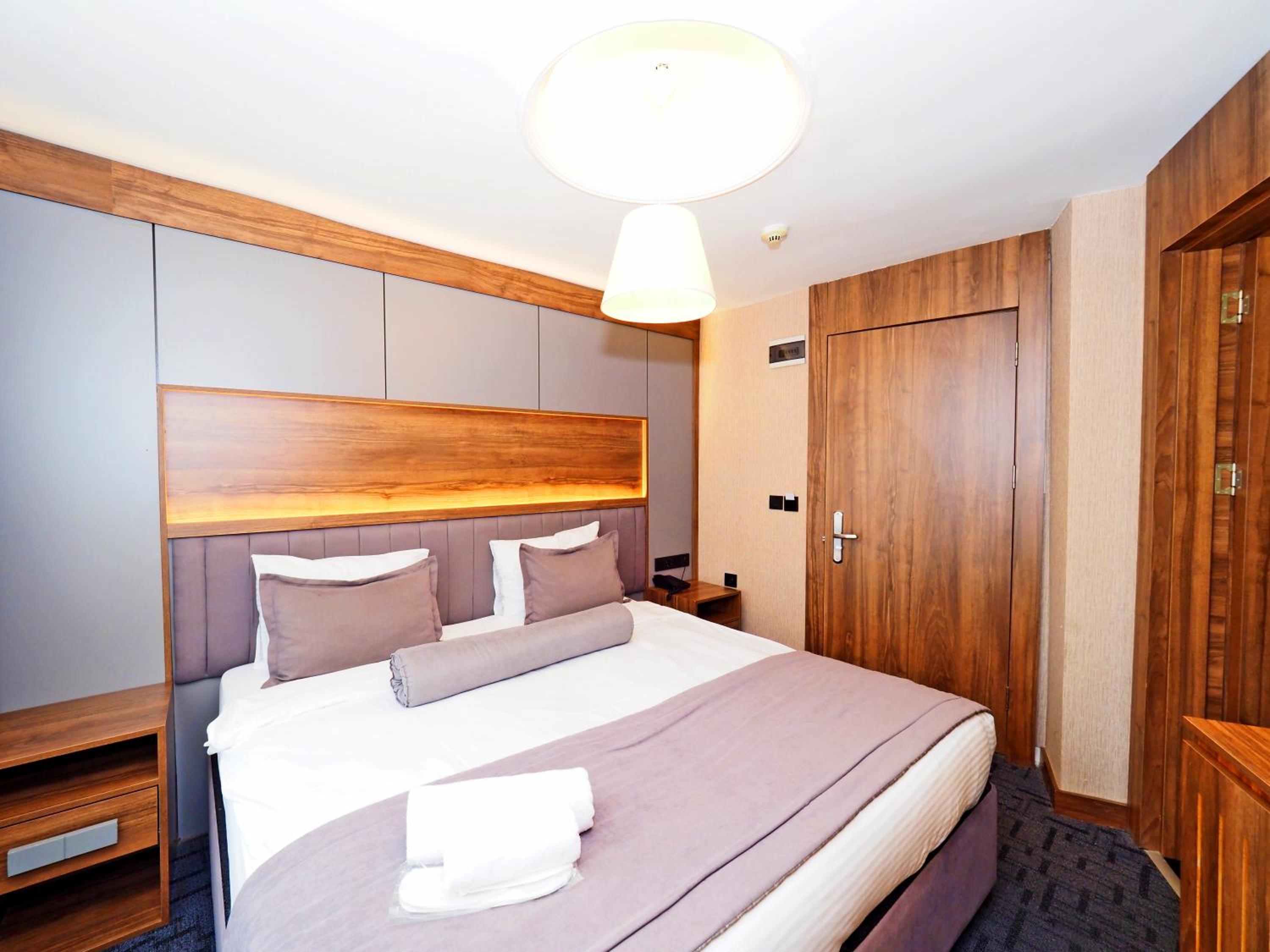 Large Single Room photo 3