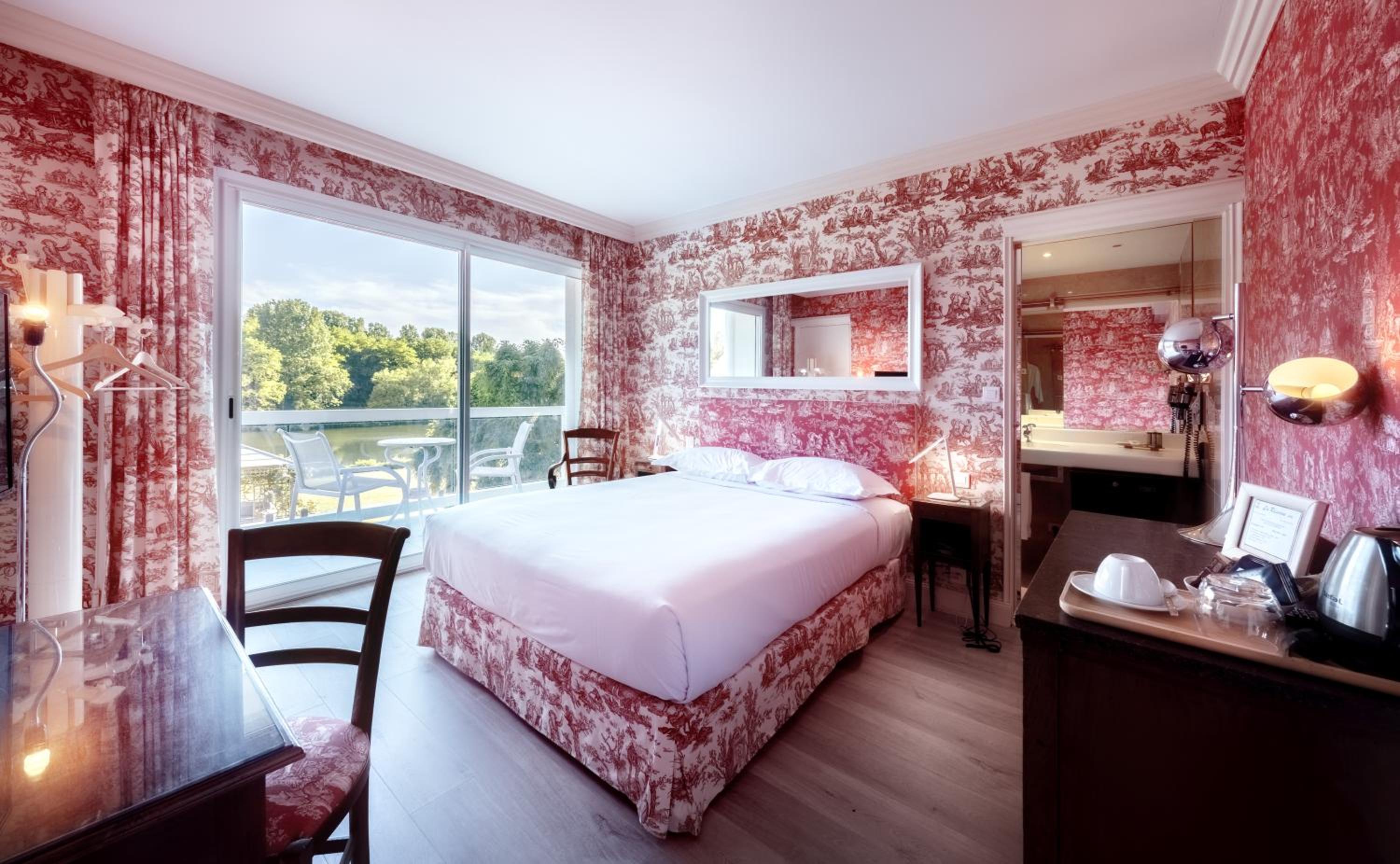 Single Room with Balcony