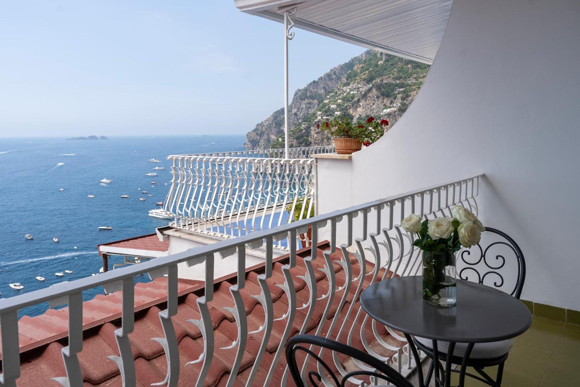 Double Room with Balcony and Sea View photo 2