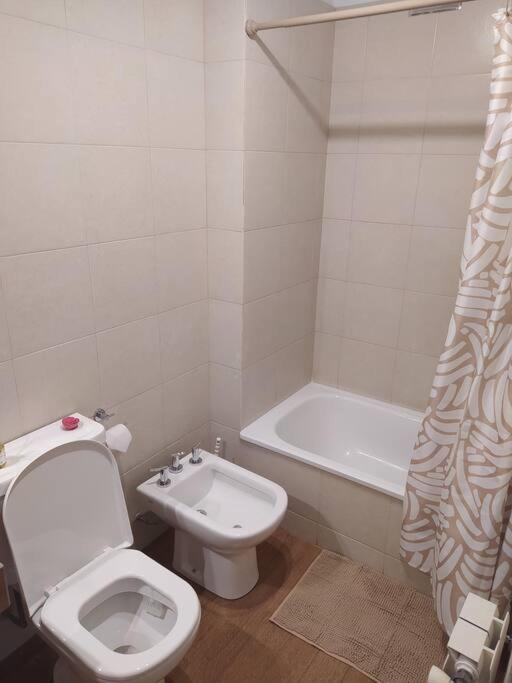One-Bedroom Apartment photo 2
