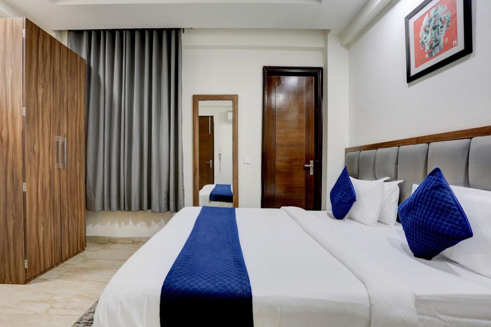 Deluxe Room - Photo 2