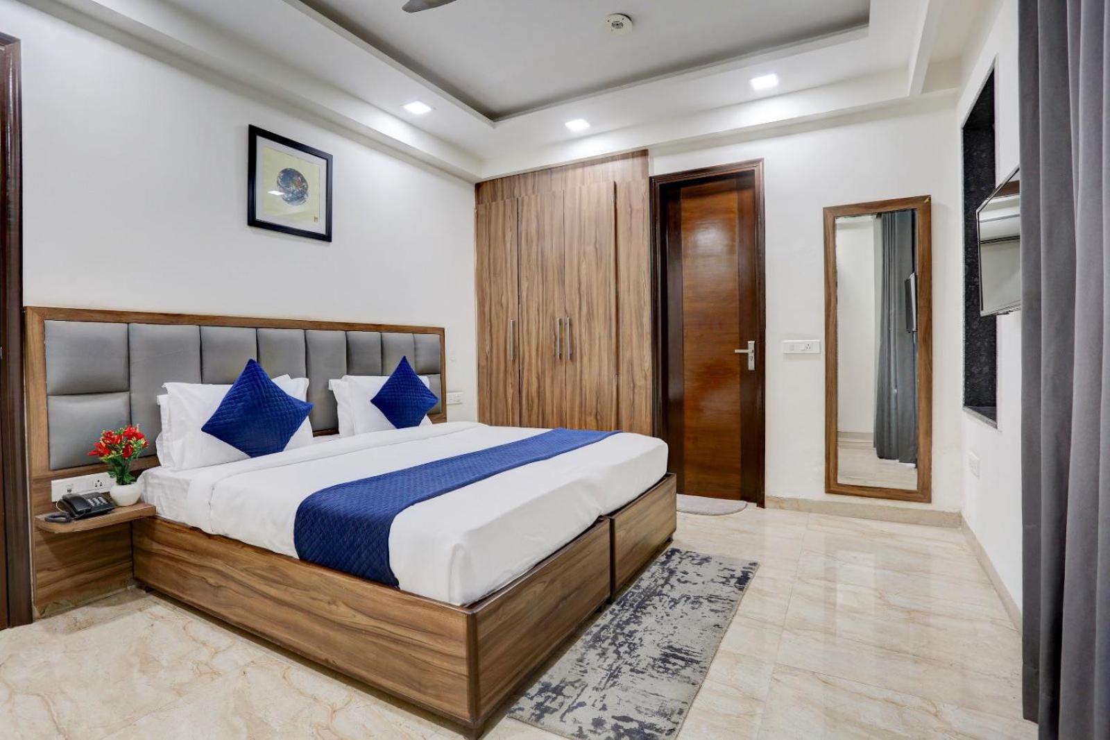 King Room with Balcony